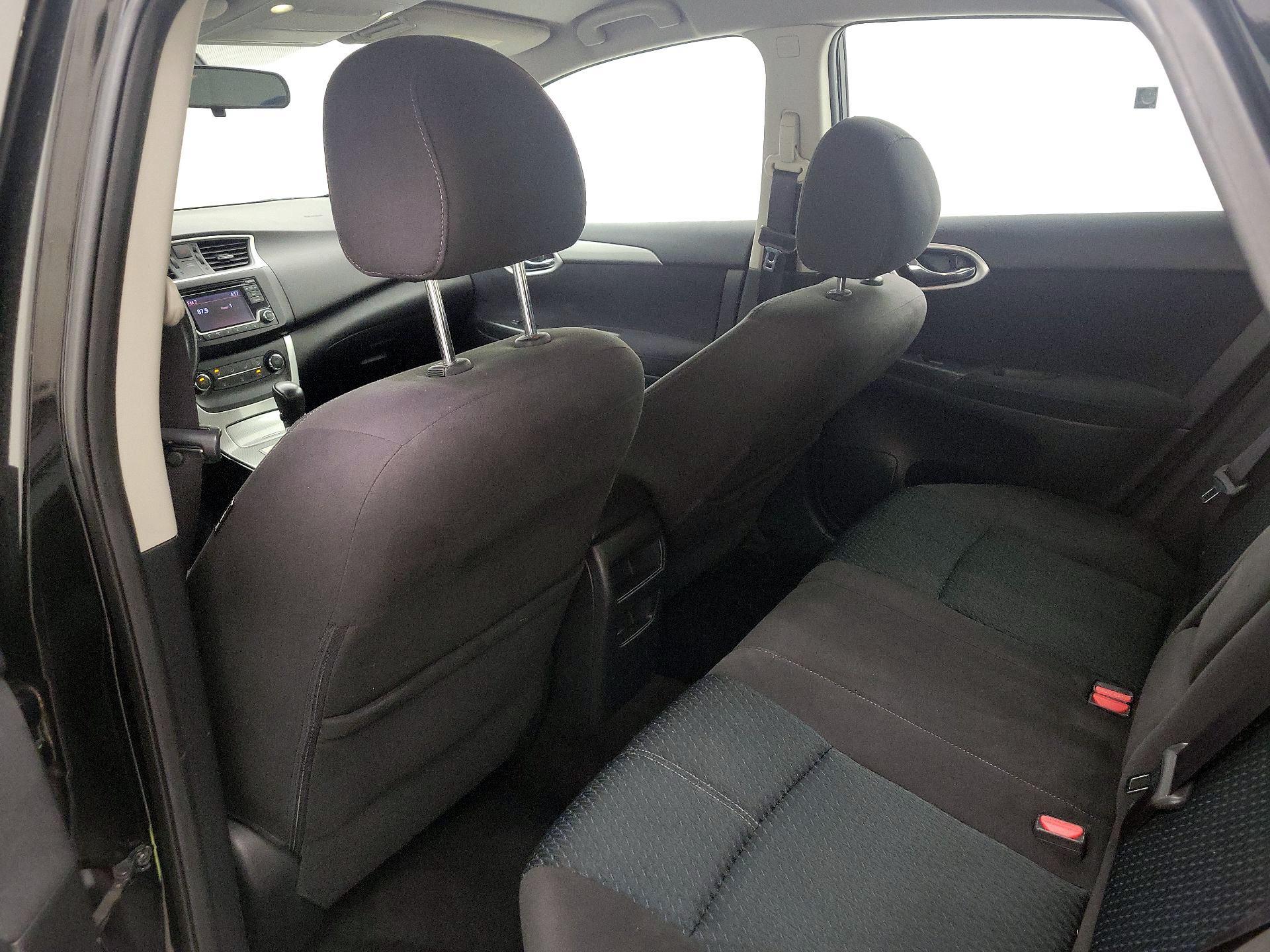 Thumbnail: 2015 Nissan Sentra - 19