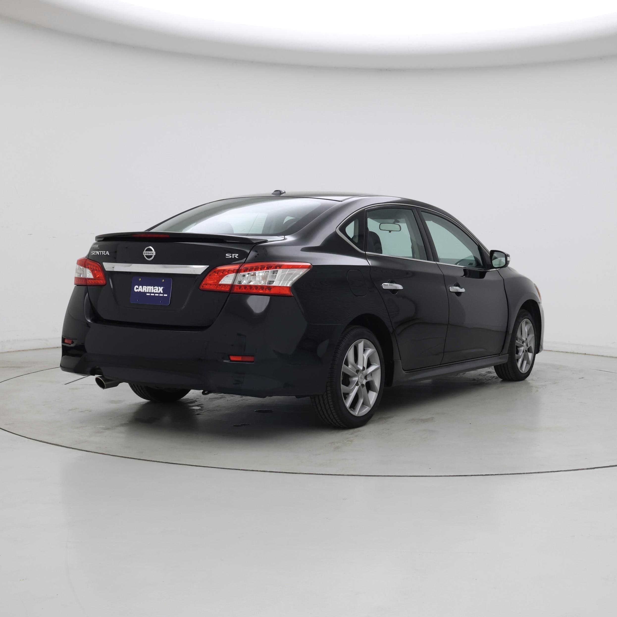Thumbnail: 2015 Nissan Sentra - 8