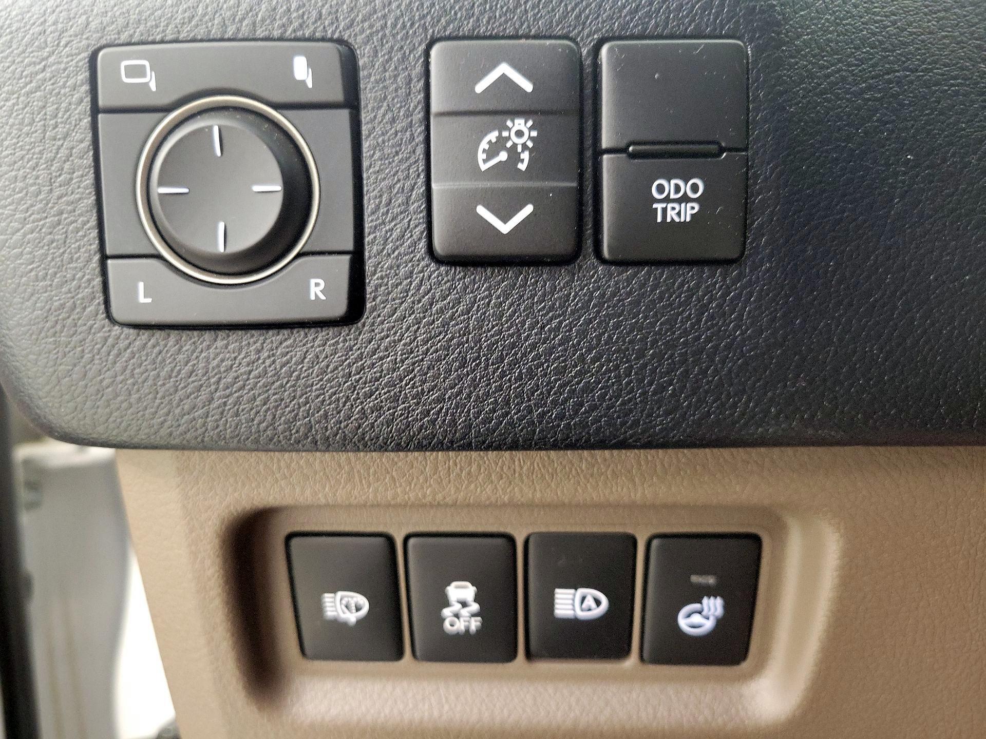 Thumbnail: 2022 Lexus GX - 13