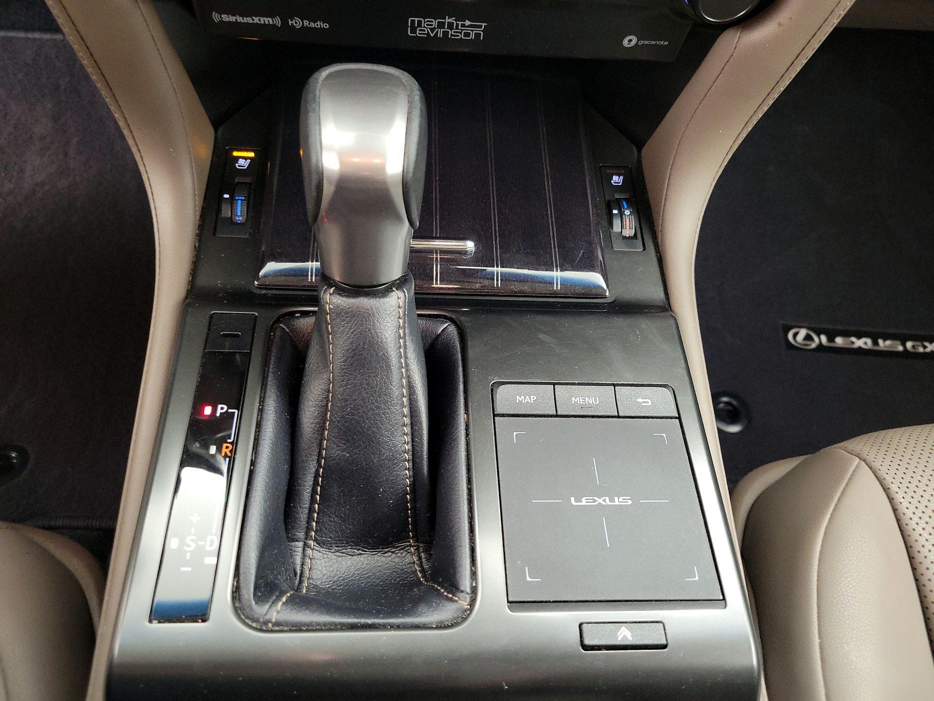Thumbnail: 2022 Lexus GX - 18