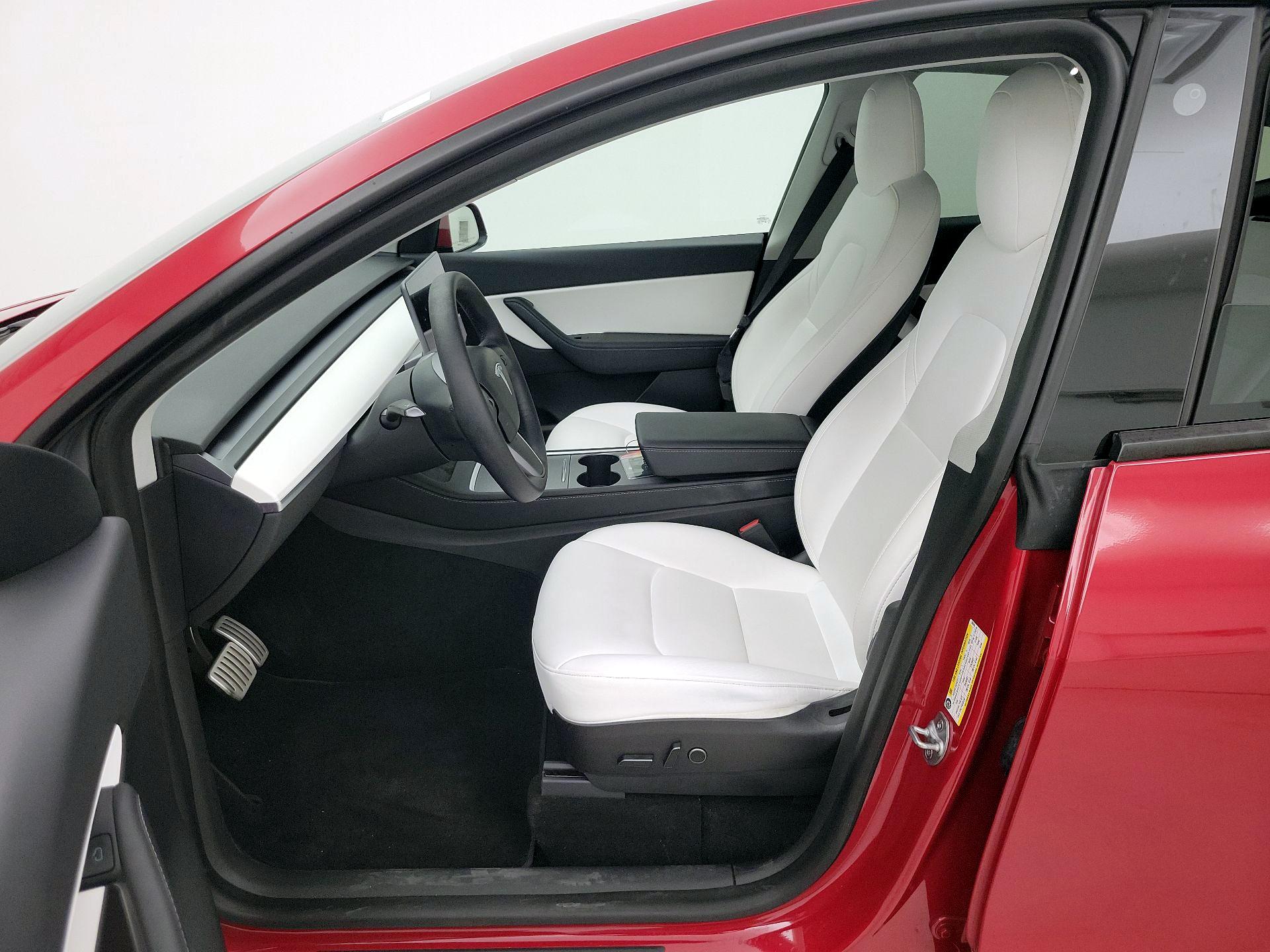 Thumbnail: 2022 Tesla Model Y - 11