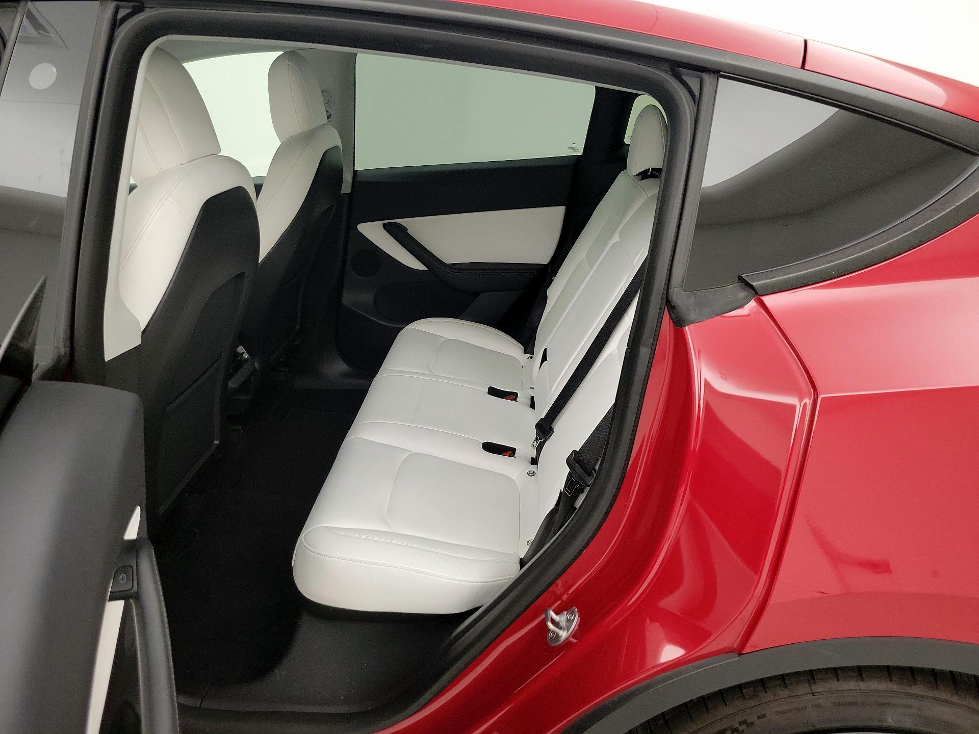 Thumbnail: 2022 Tesla Model Y - 19