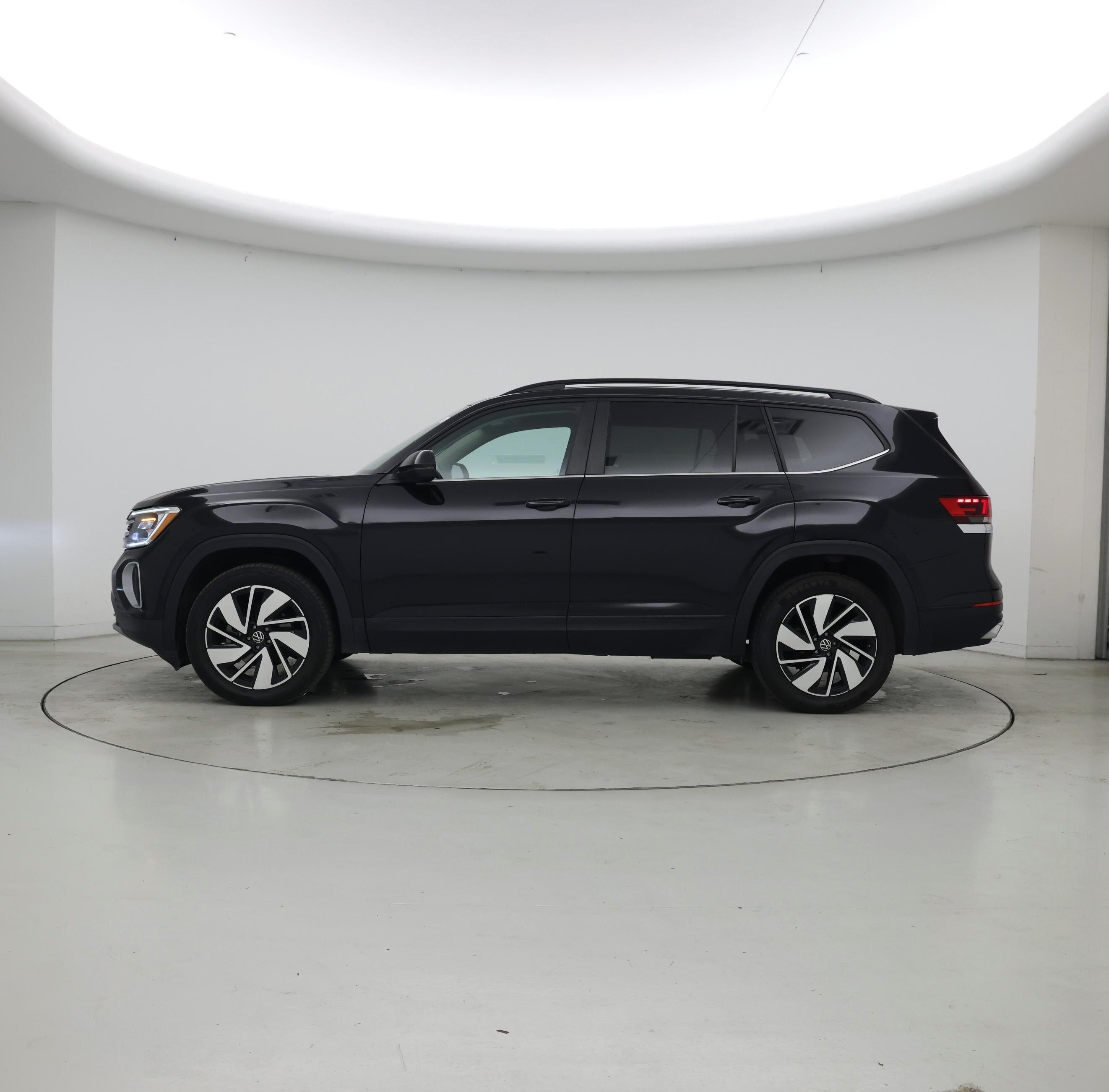 Thumbnail: 2024 Volkswagen Atlas - 3
