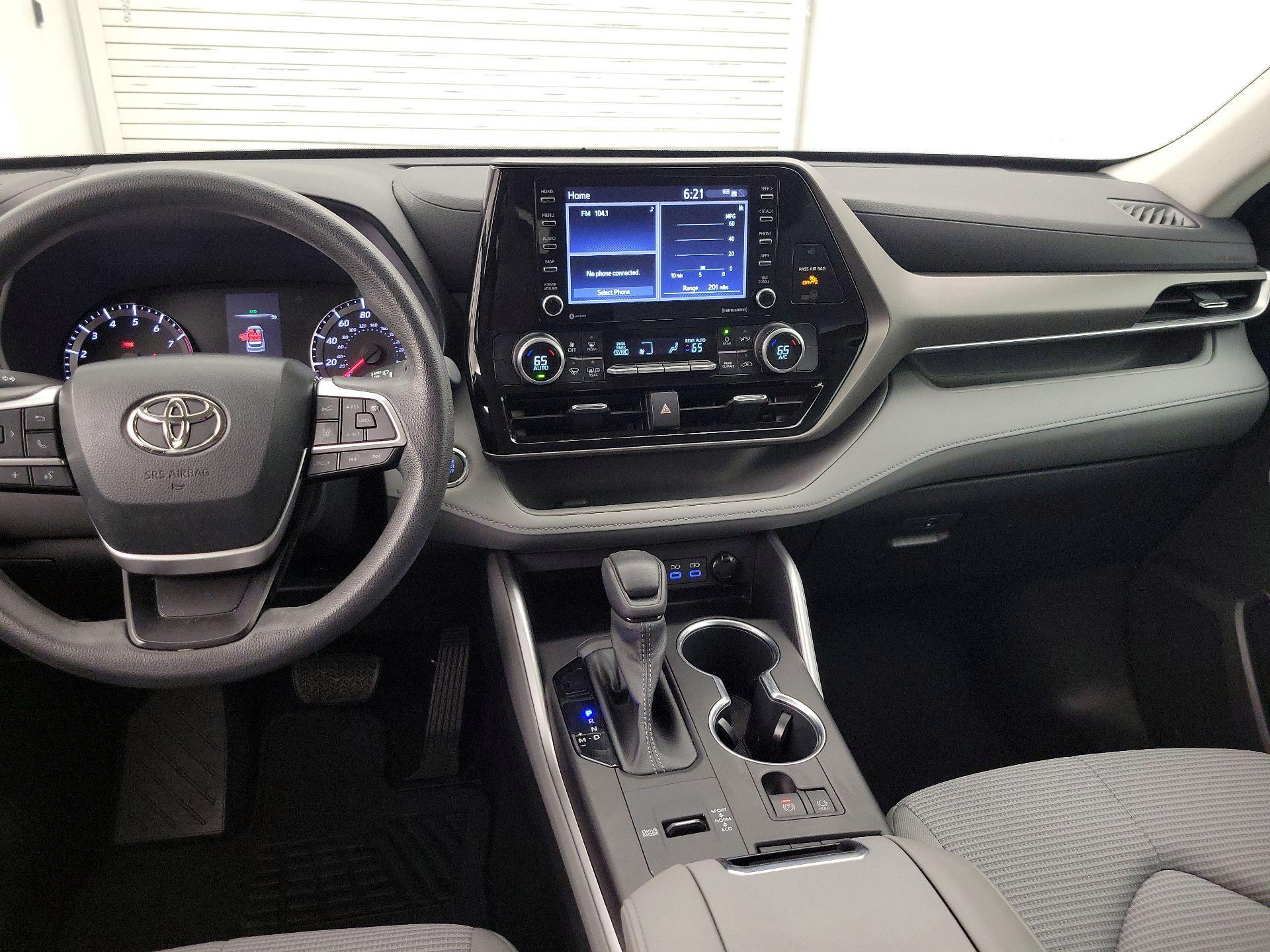 Thumbnail: 2022 Toyota Highlander - 9