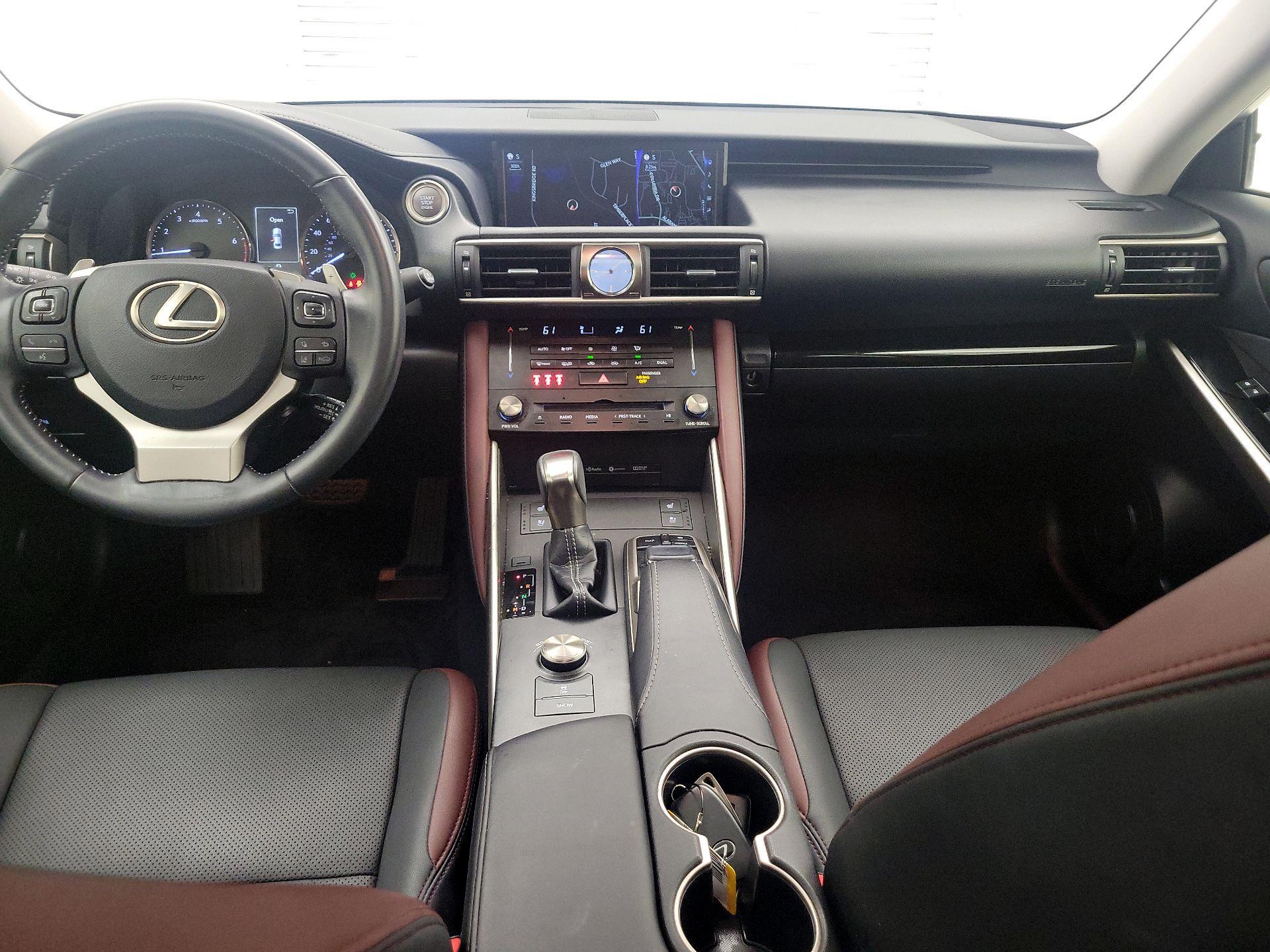 Thumbnail: 2018 Lexus IS - 9
