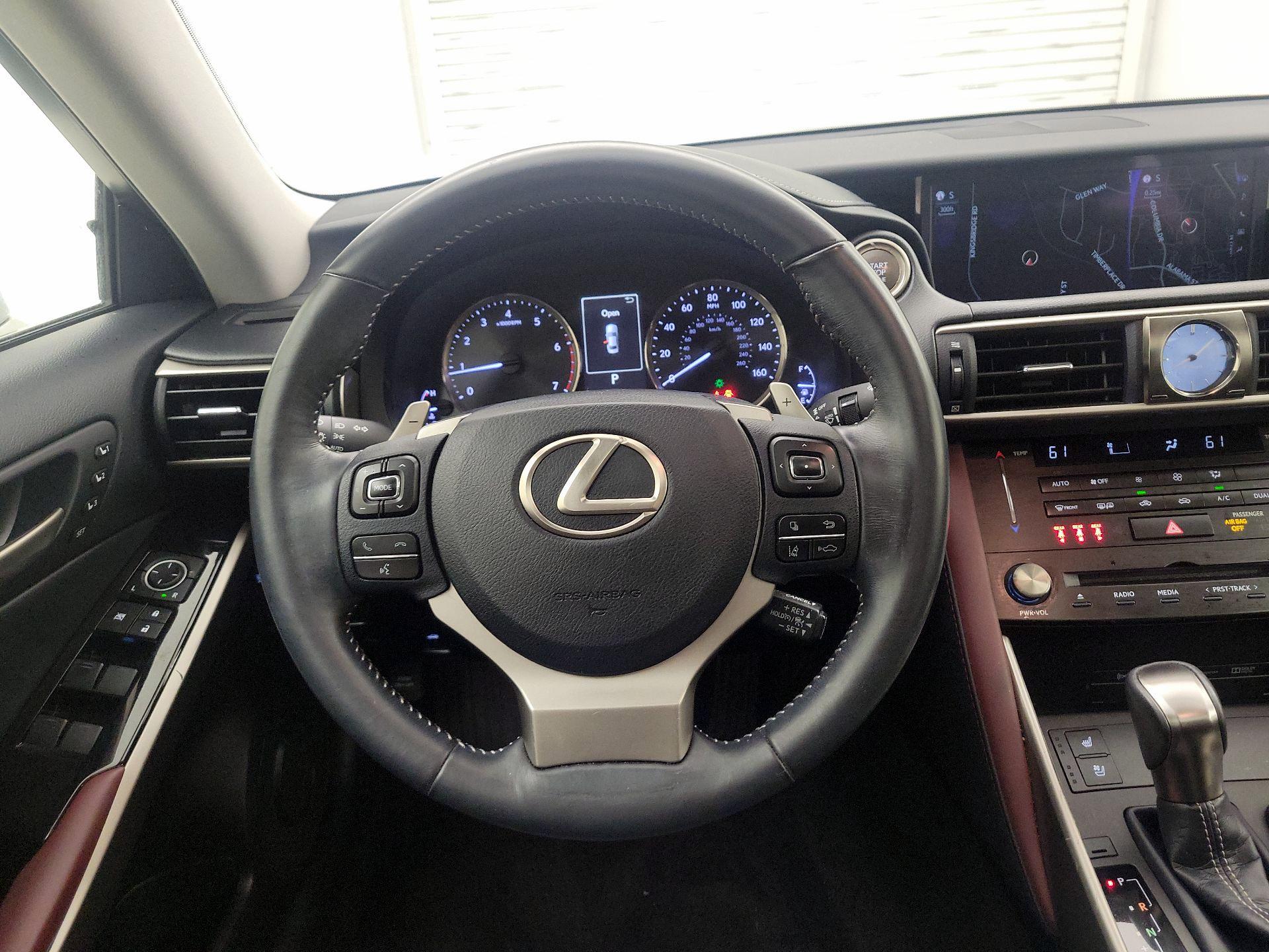 Thumbnail: 2018 Lexus IS - 10