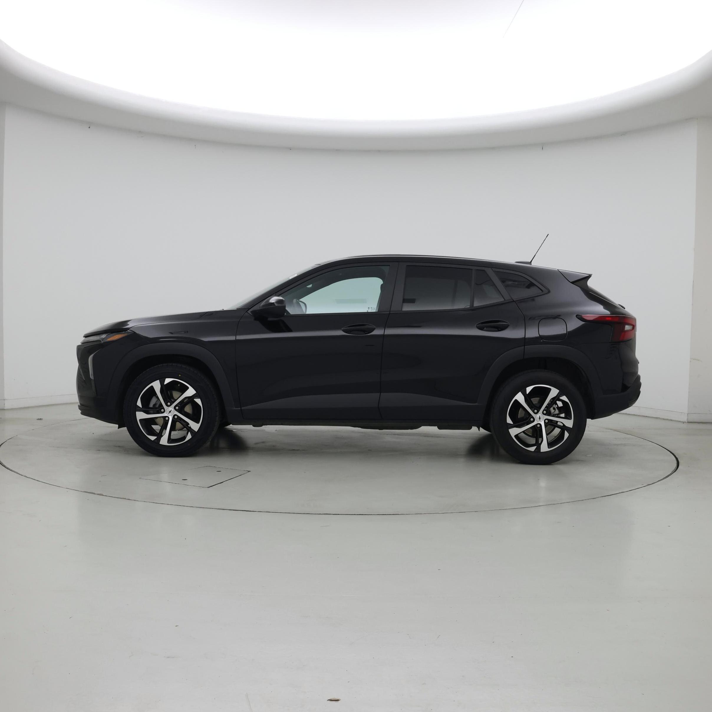 Thumbnail: 2025 Chevrolet Trax - 3