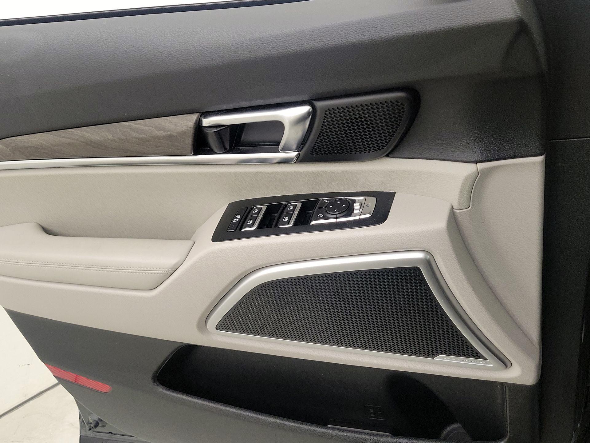 Thumbnail: 2021 Kia Telluride - 12