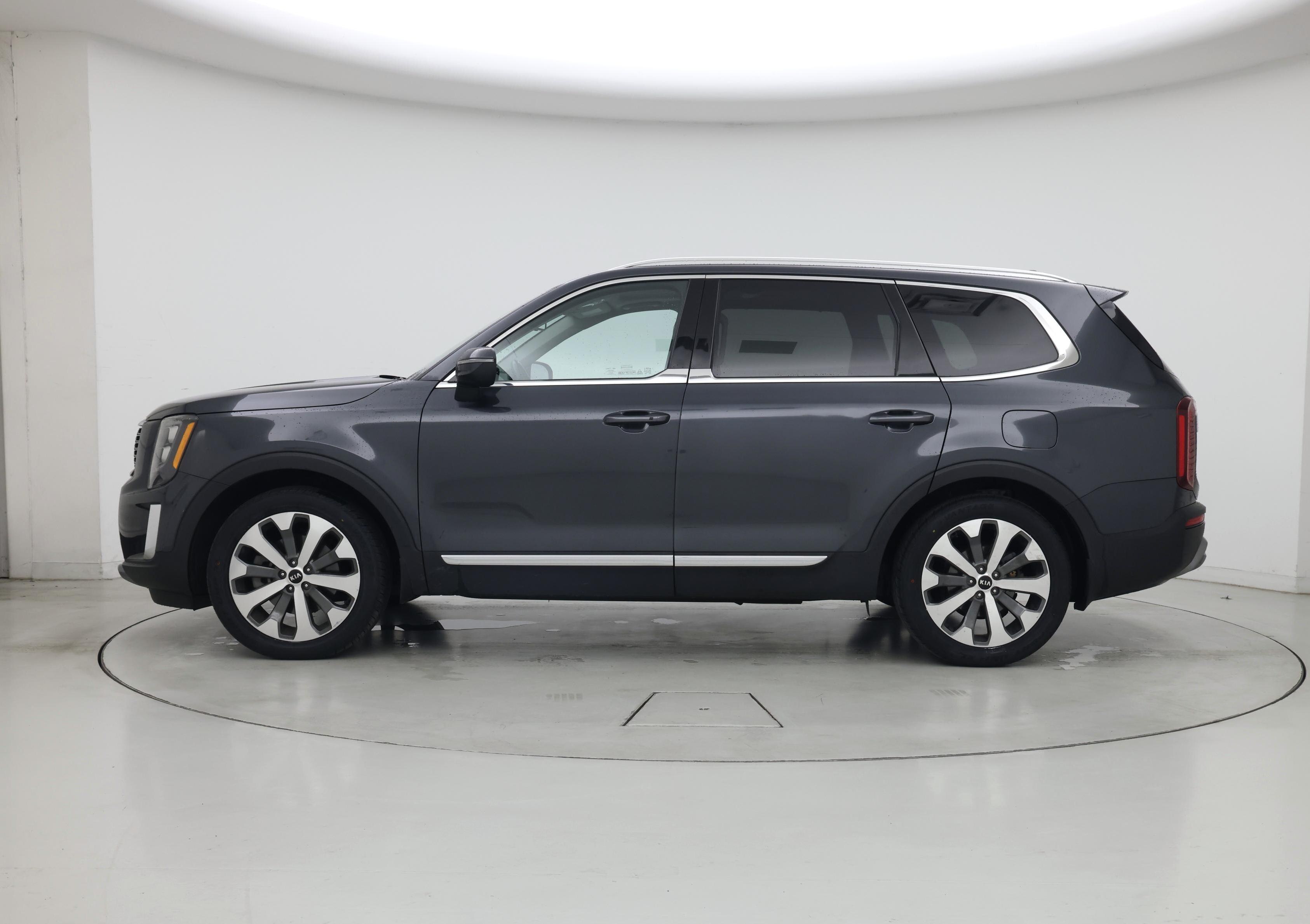 Thumbnail: 2021 Kia Telluride - 3