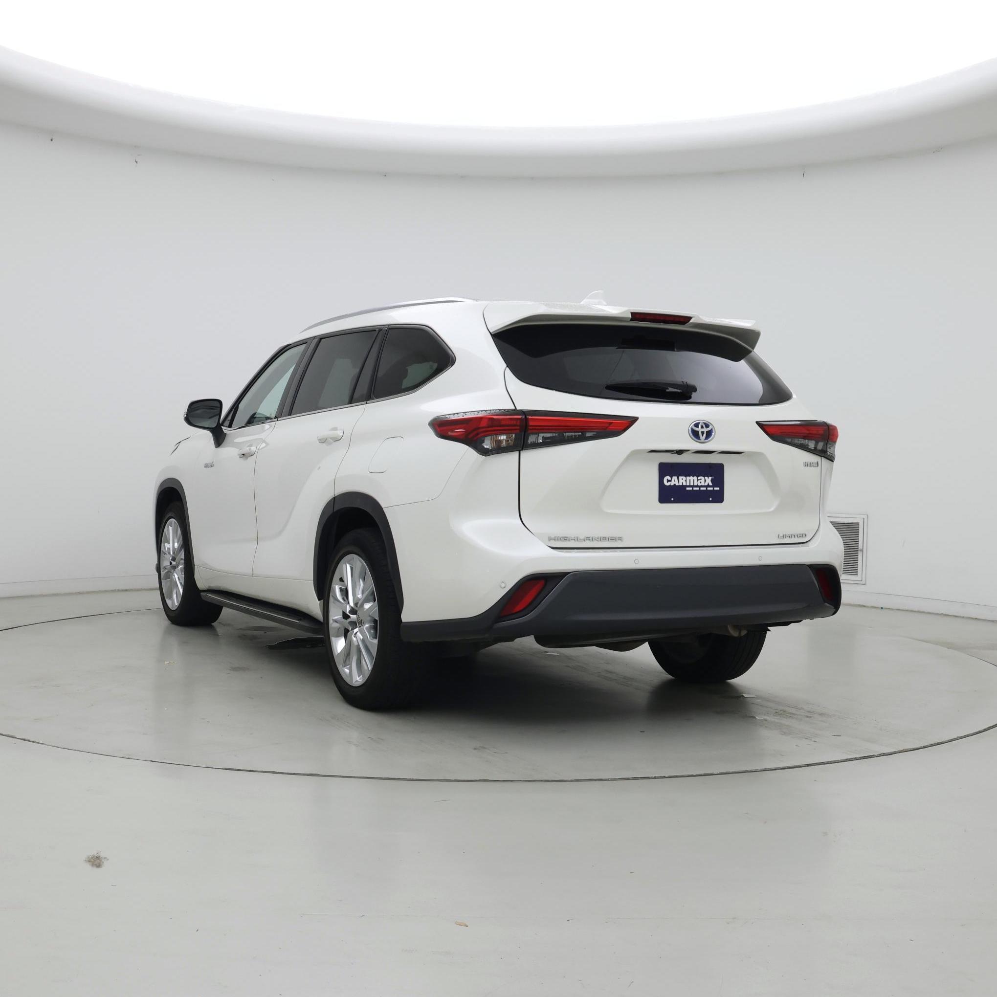 Thumbnail: 2020 Toyota Highlander - 2