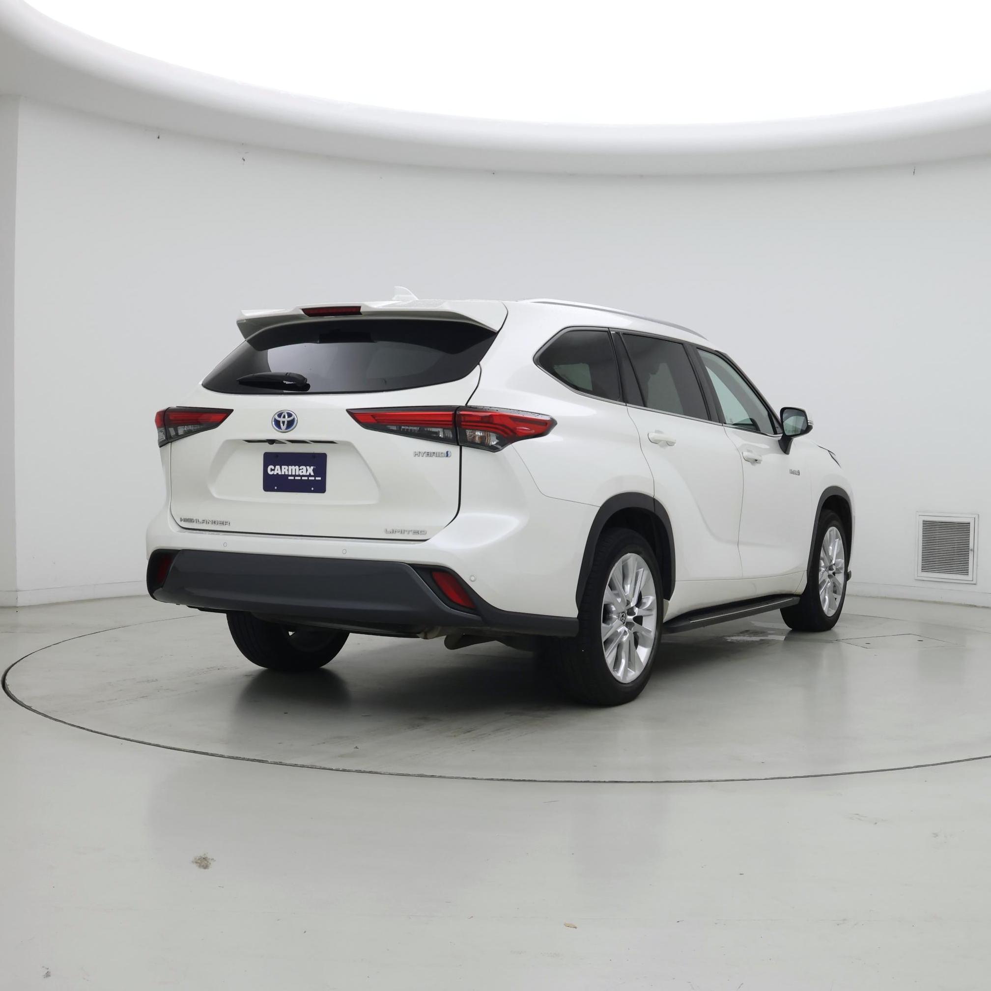 Thumbnail: 2020 Toyota Highlander - 8