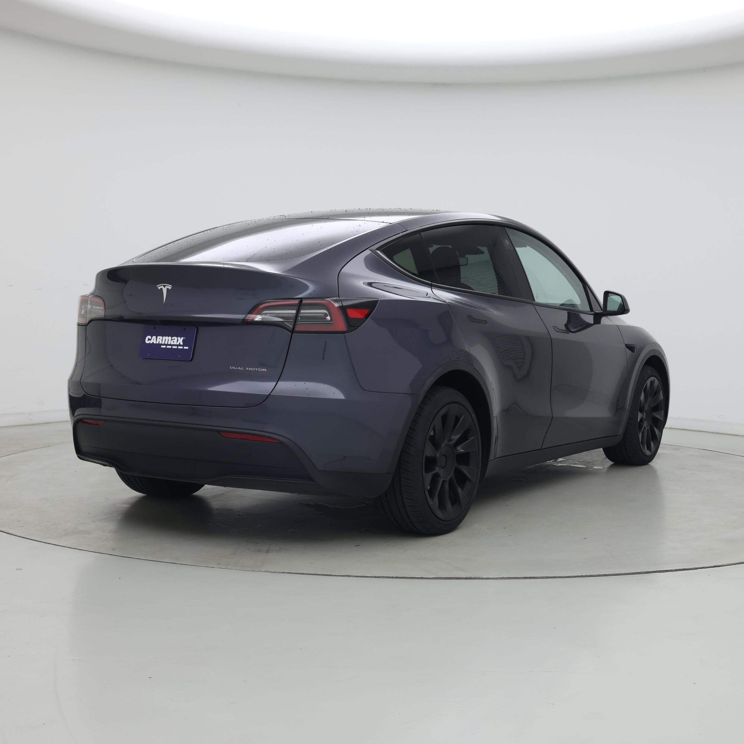 Thumbnail: 2023 Tesla Model Y - 8
