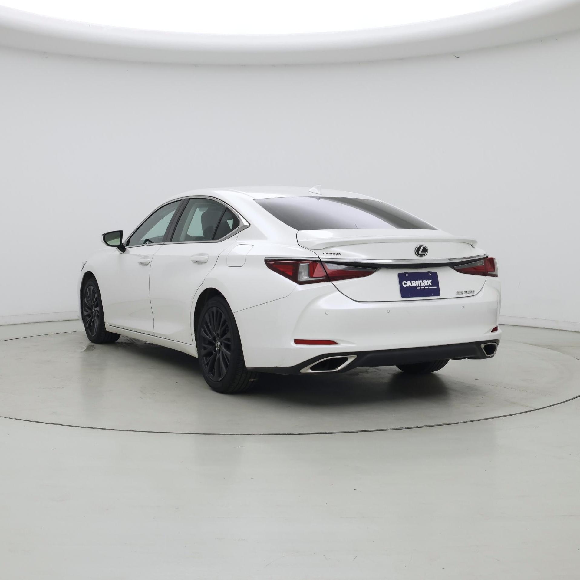 Thumbnail: 2021 Lexus ES - 2
