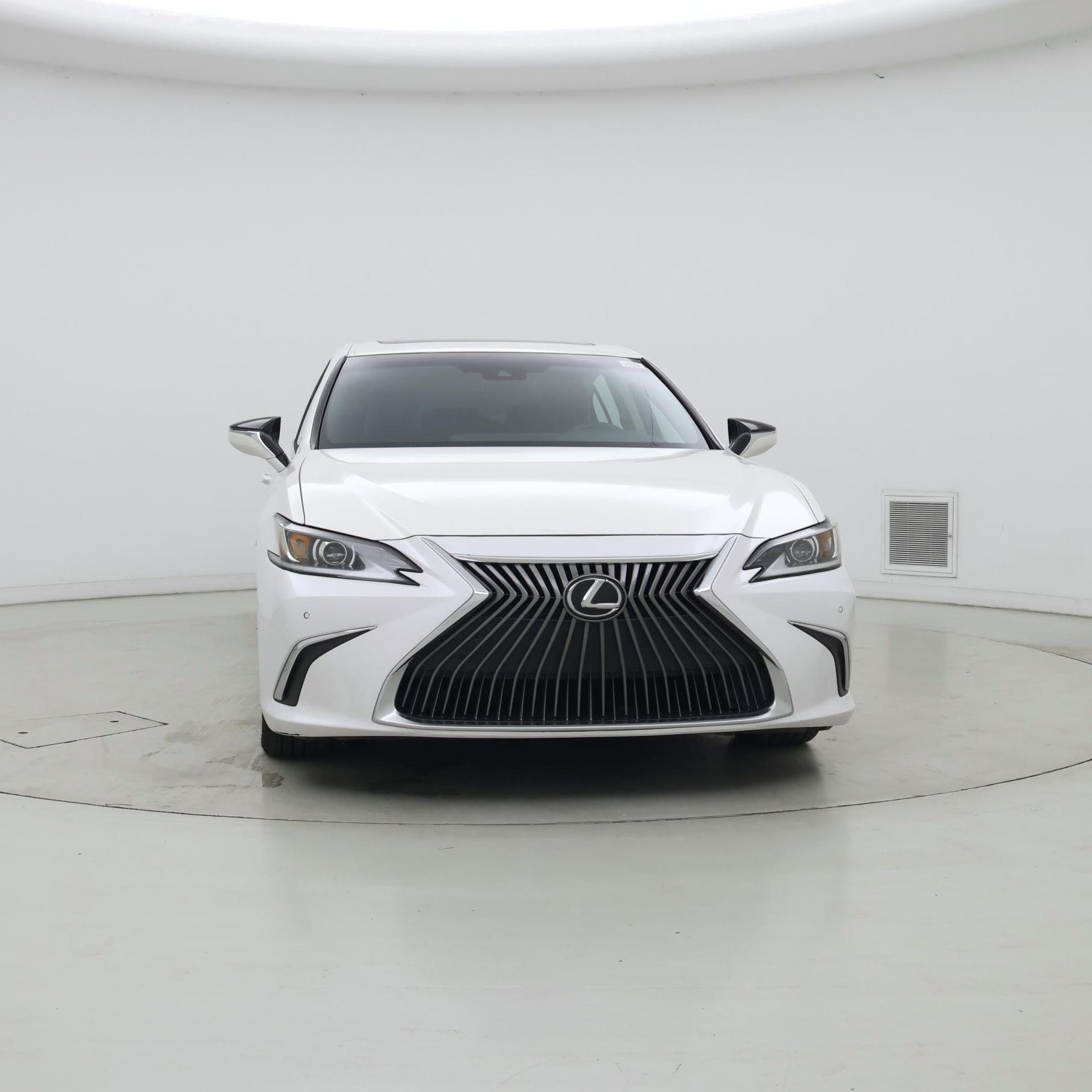 Thumbnail: 2021 Lexus ES - 5