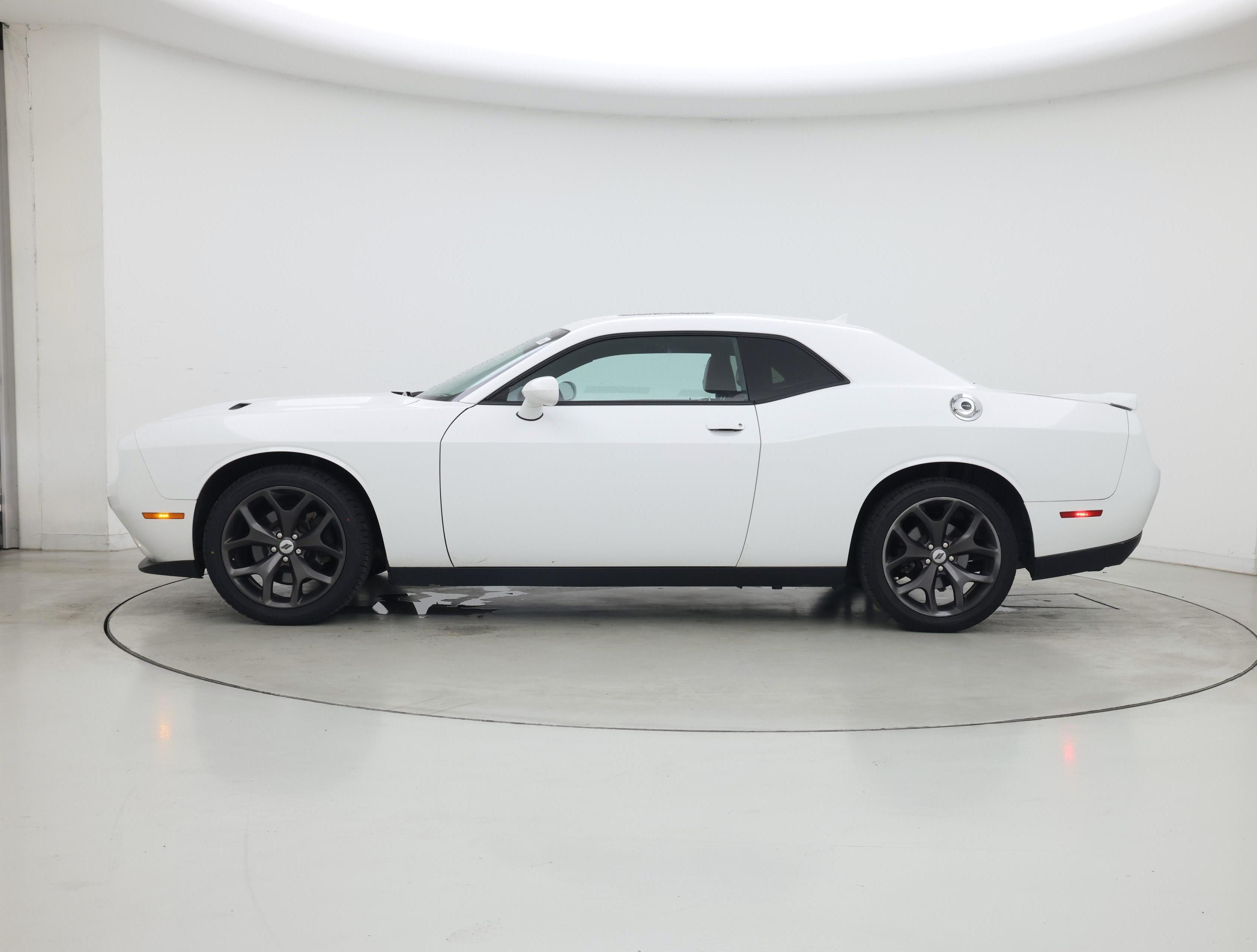 Thumbnail: 2018 Dodge Challenger - 3