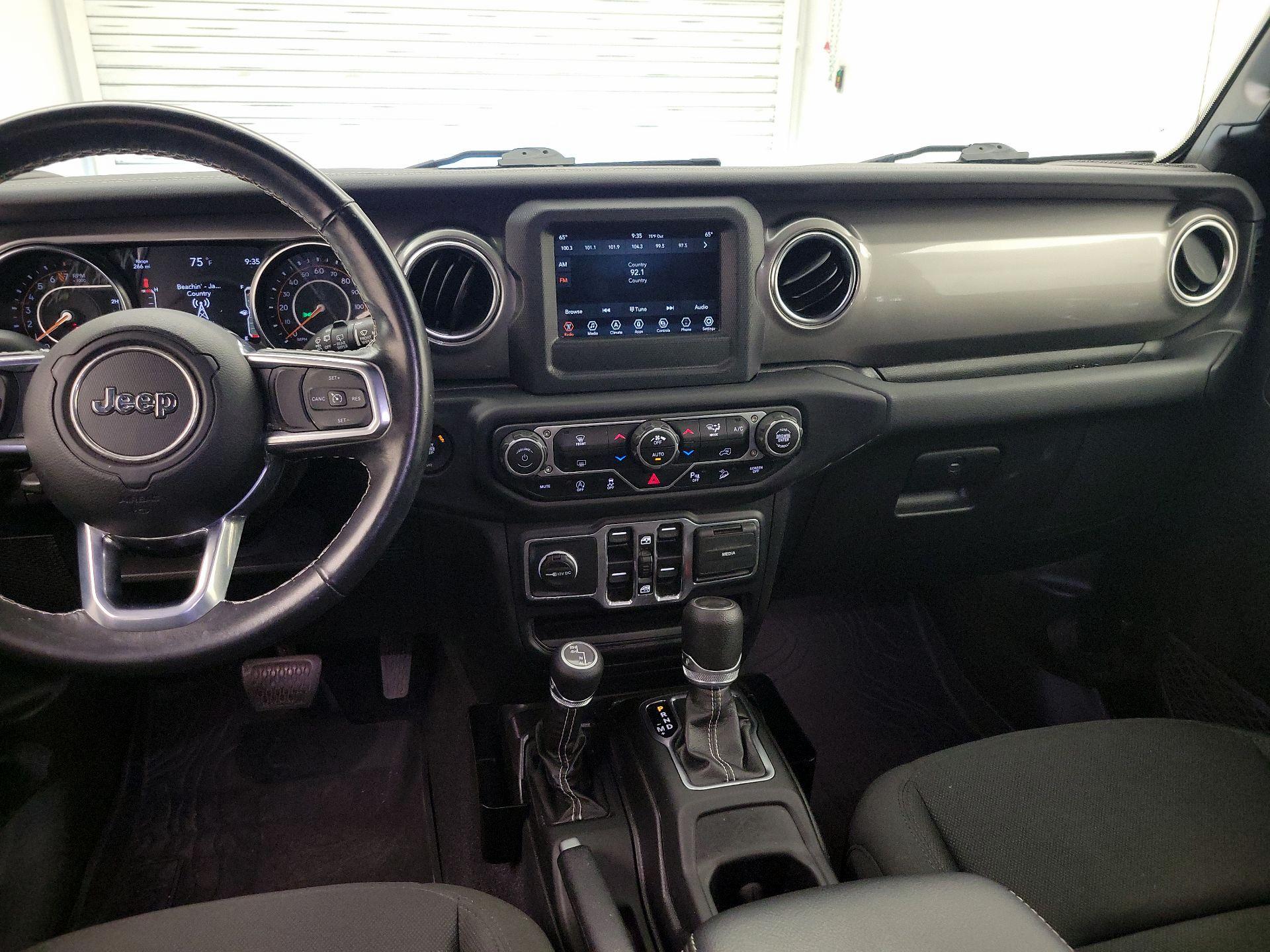 Thumbnail: 2021 Jeep Wrangler - 9
