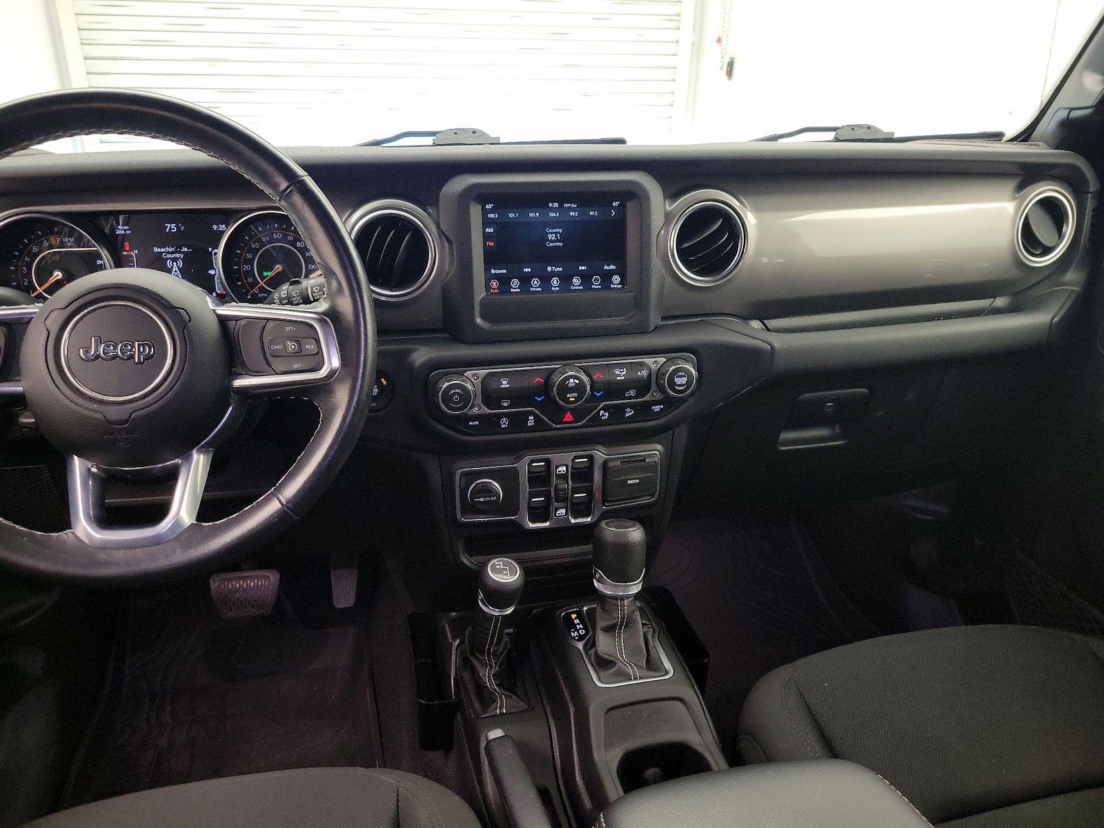 2021 Jeep Wrangler Unlimited Sahara - Photo 10