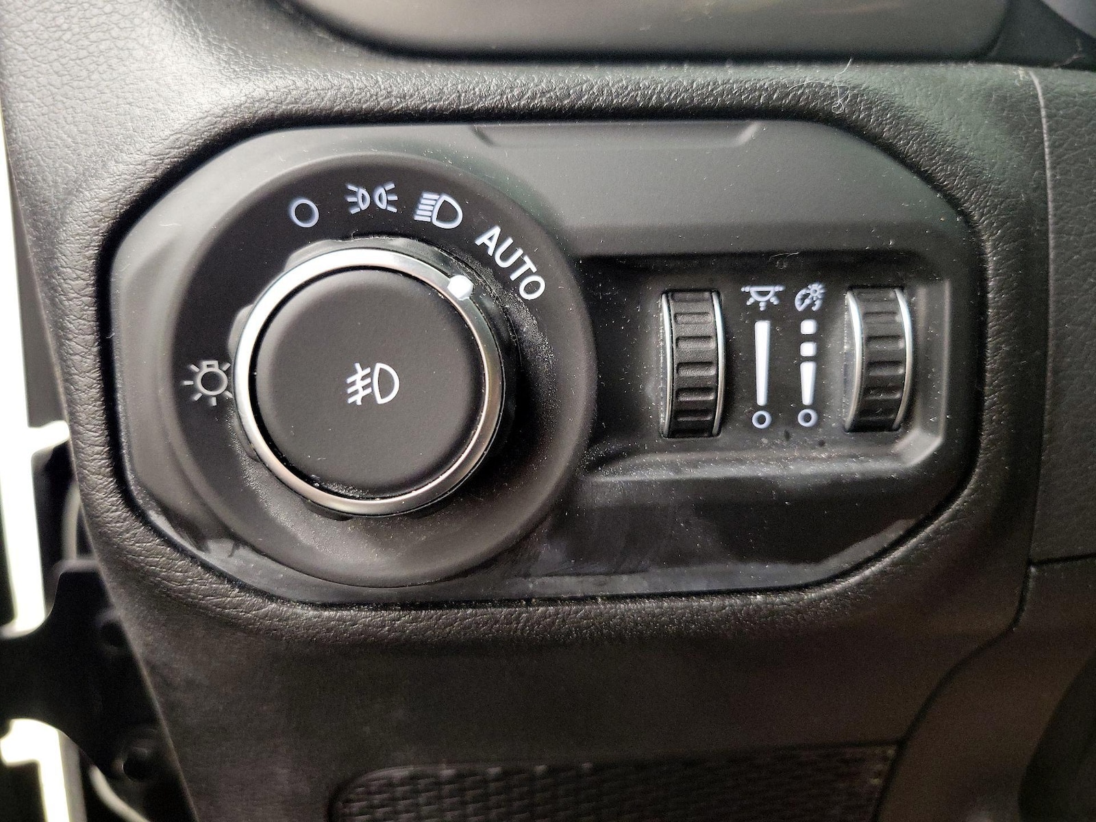 2021 Jeep Wrangler Unlimited Sahara - Photo 14