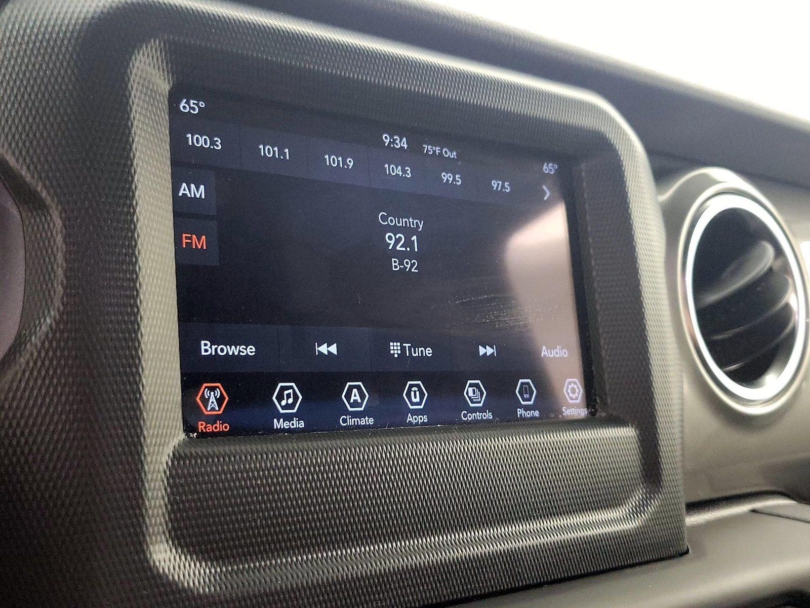 2021 Jeep Wrangler Unlimited Sahara - Photo 16