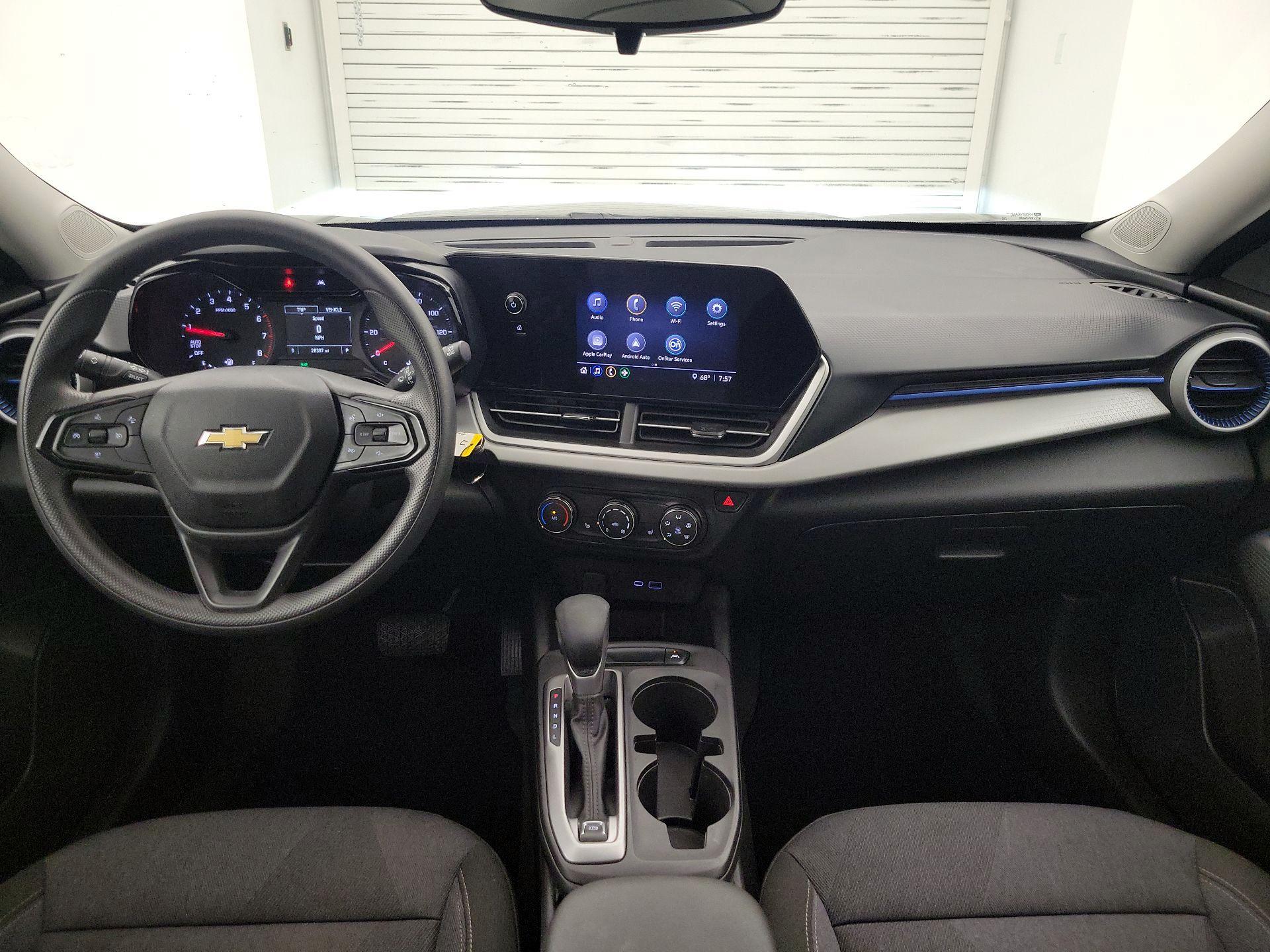 Thumbnail: 2024 Chevrolet Trax - 9