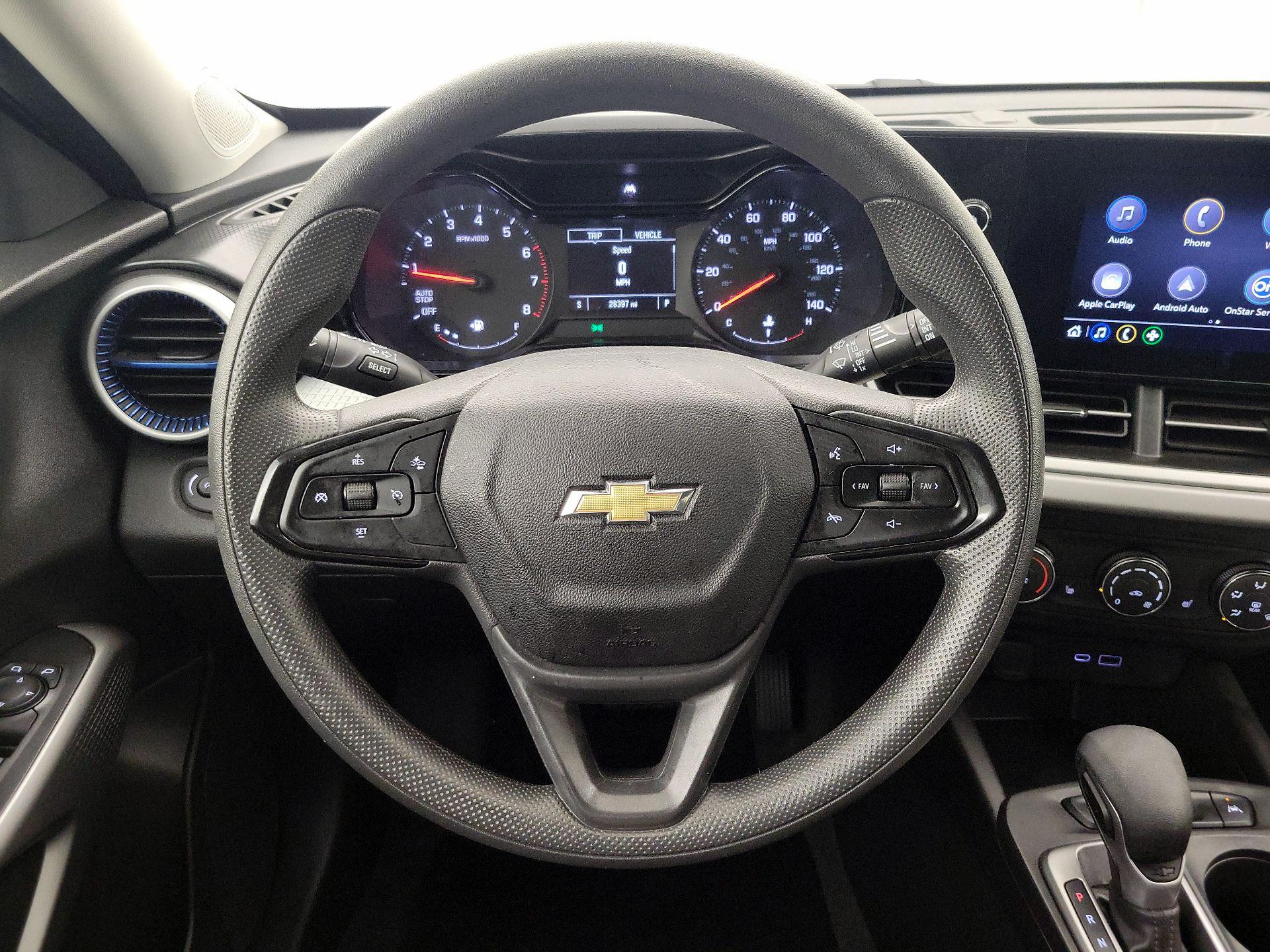 Thumbnail: 2024 Chevrolet Trax - 10
