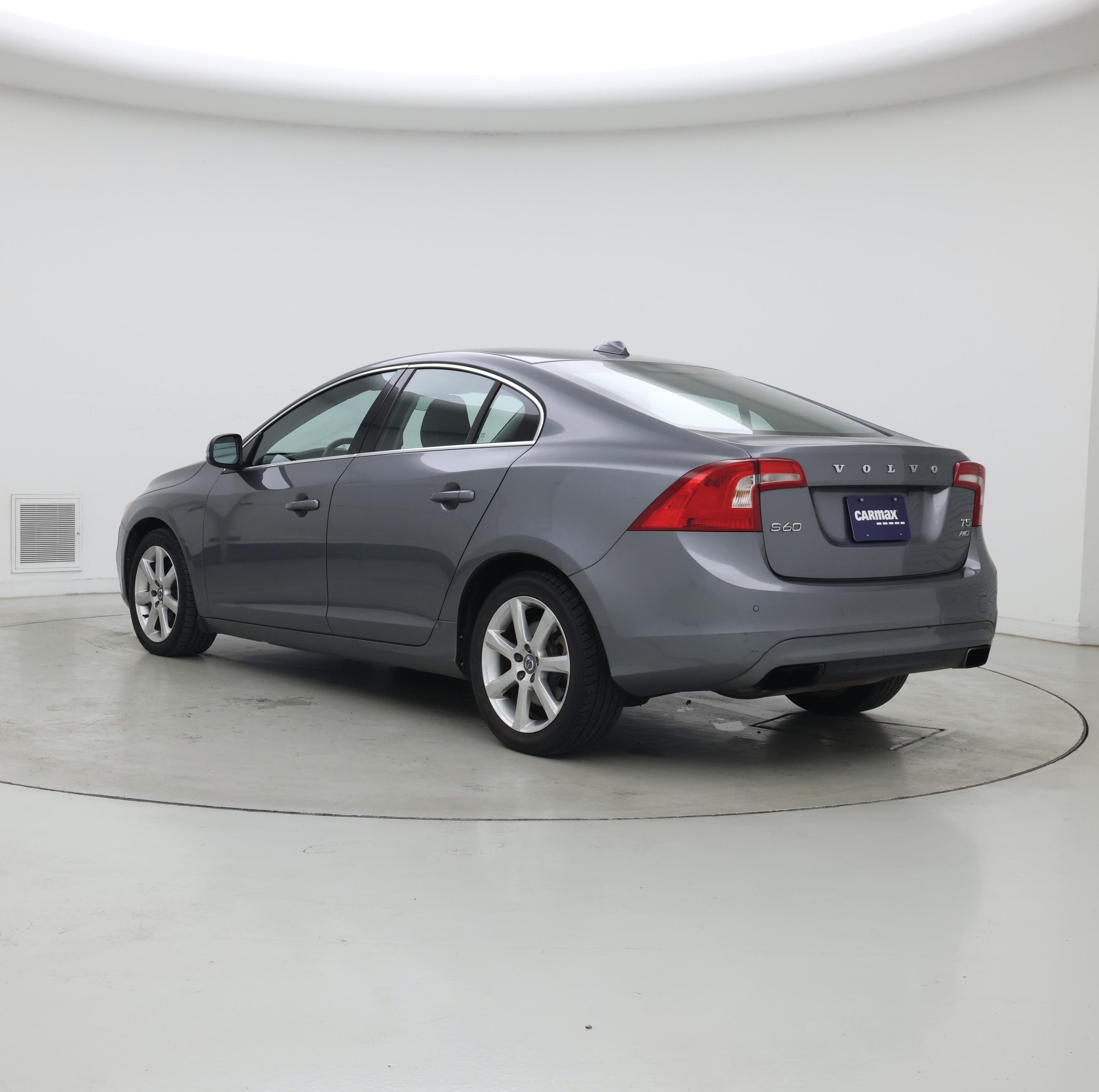 Thumbnail: 2016 Volvo S60 - 2