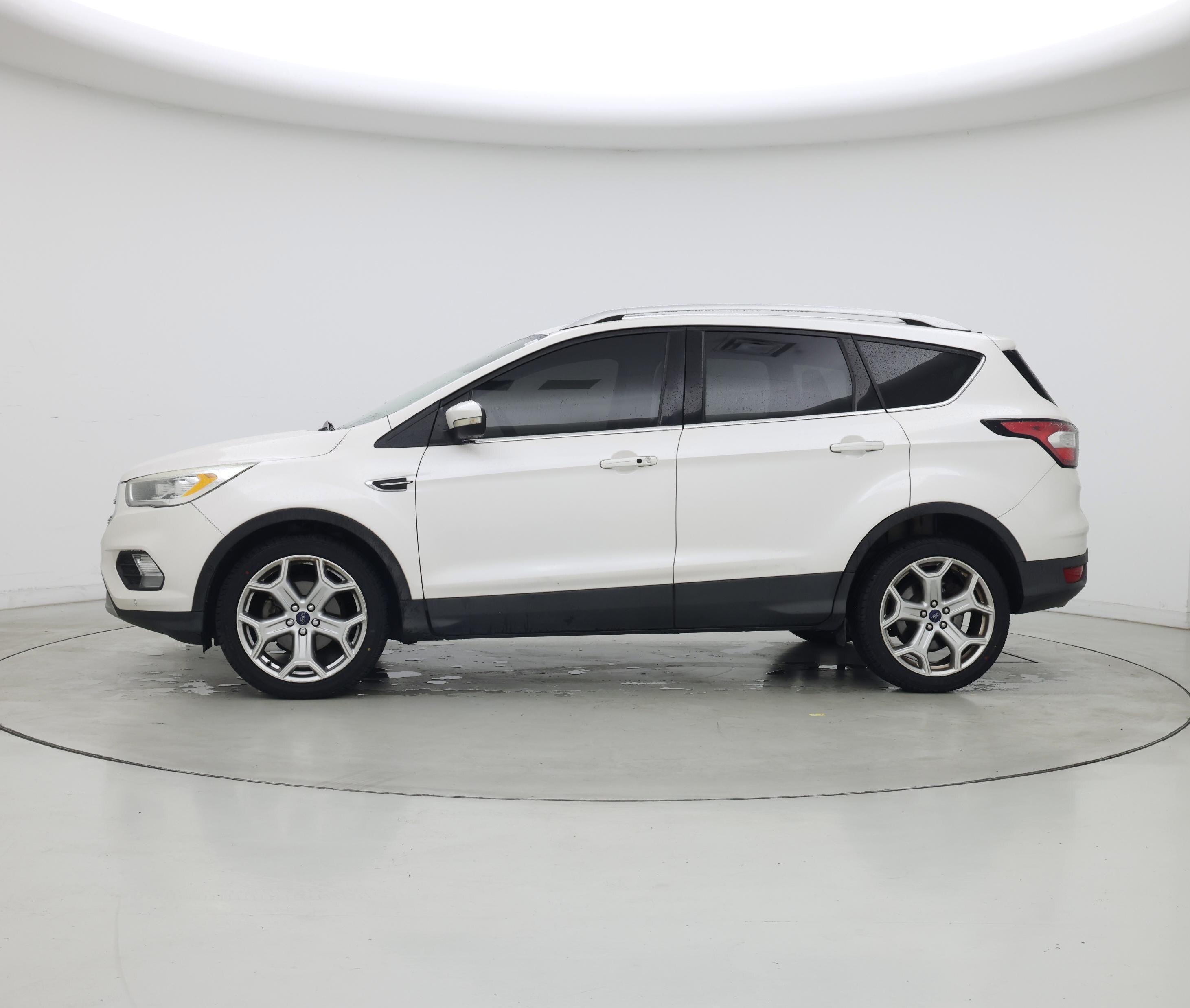 Thumbnail: 2017 Ford Escape - 3