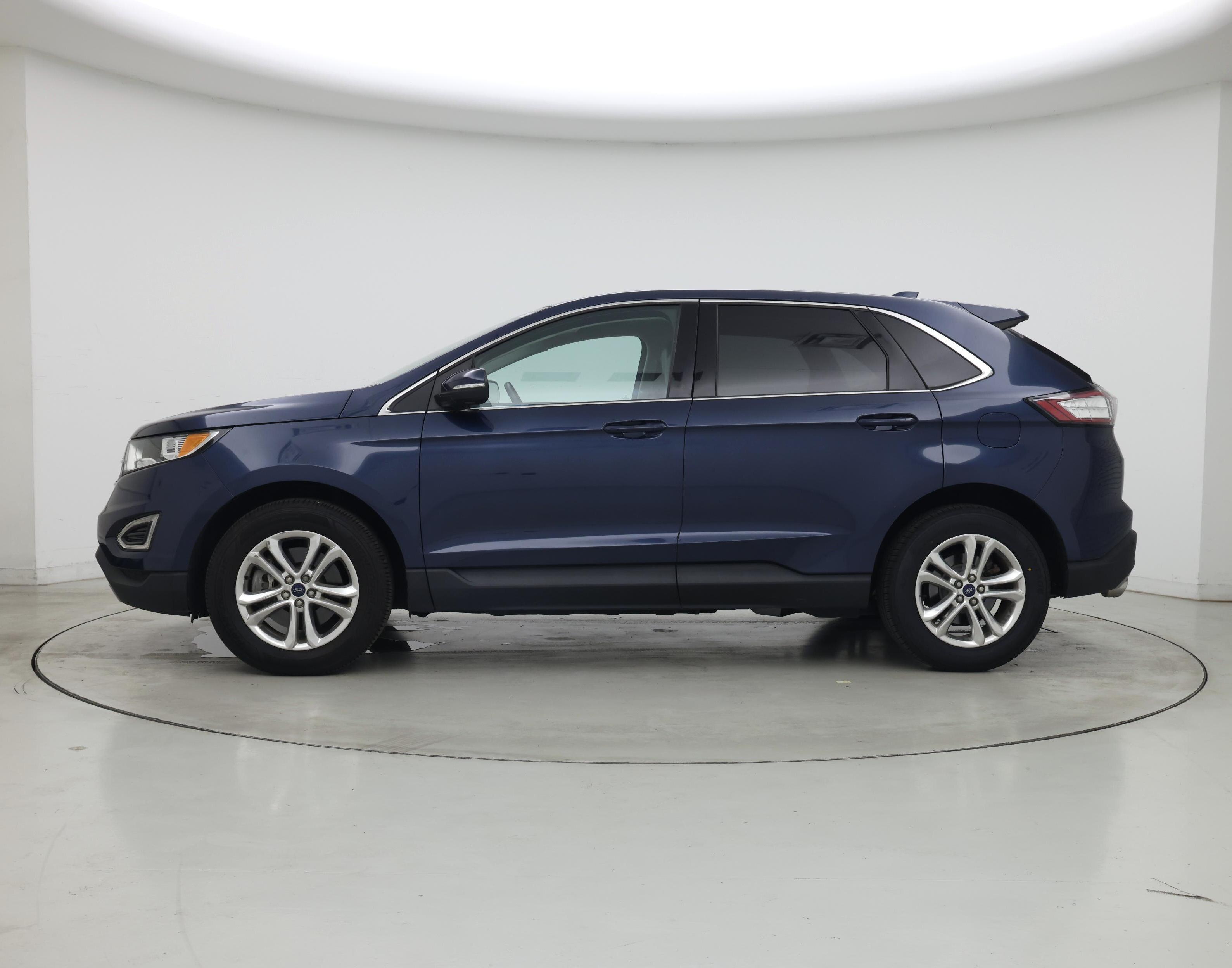 Thumbnail: 2017 Ford Edge - 3