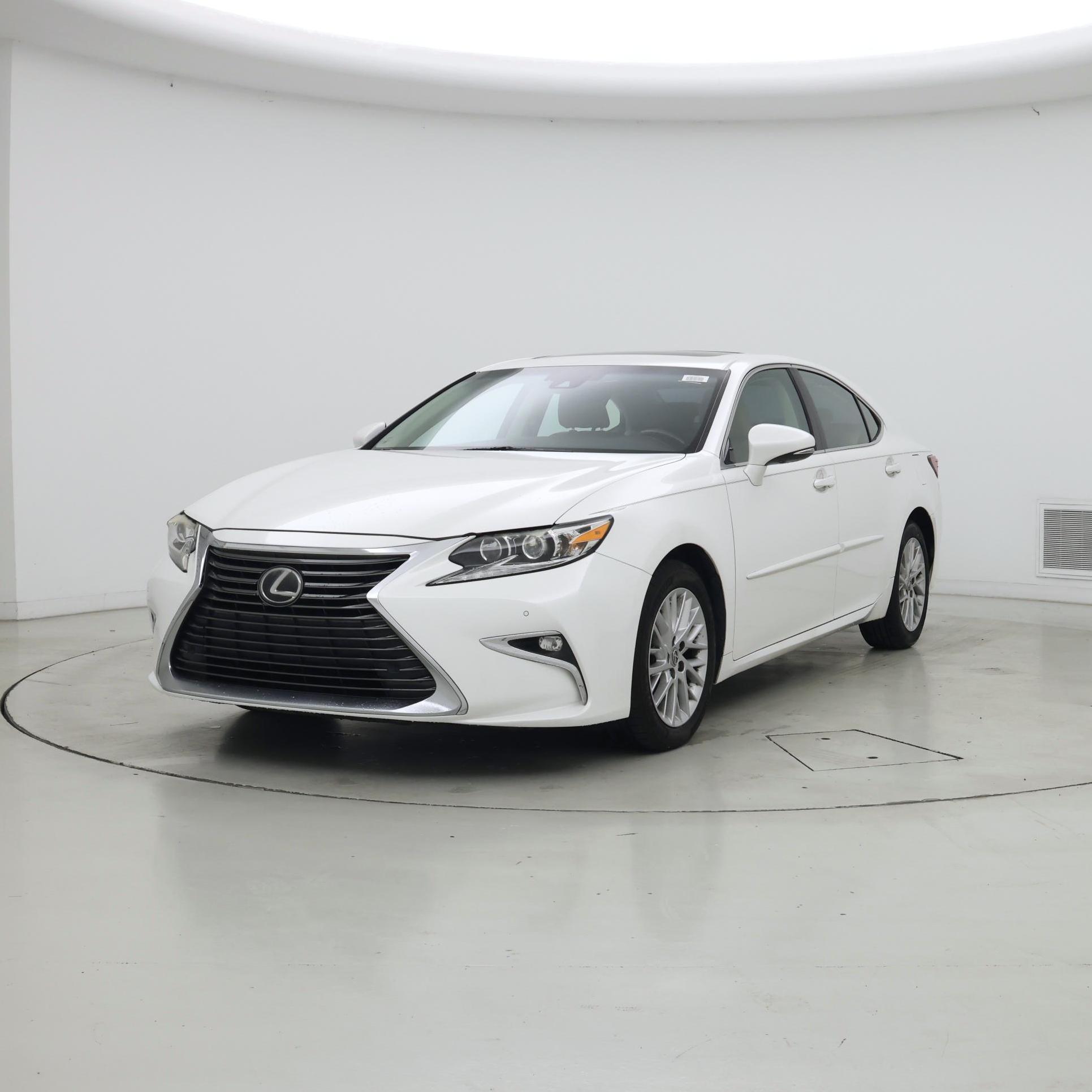 Thumbnail: 2016 Lexus ES - 4