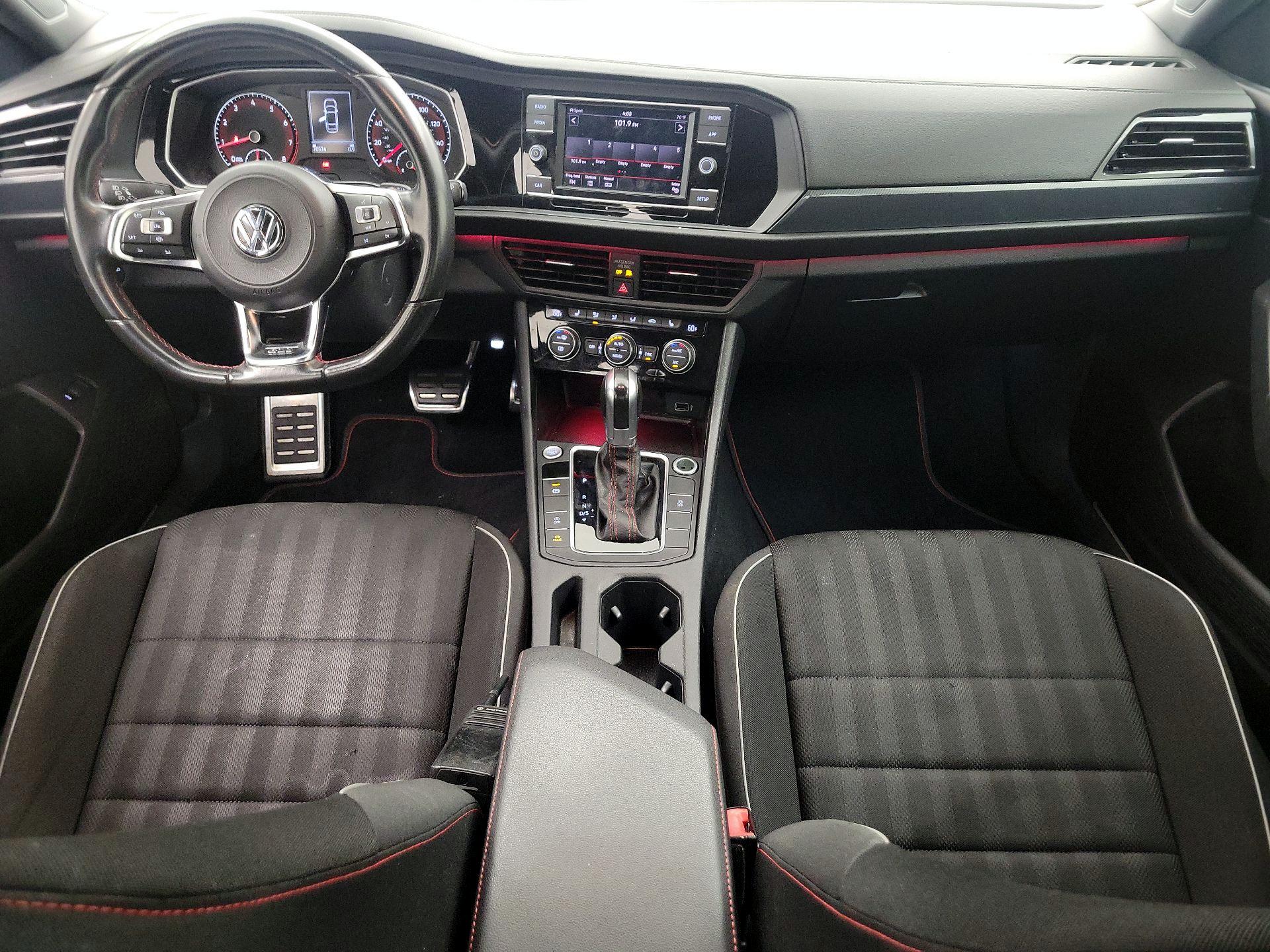 Thumbnail: 2019 Volkswagen Jetta - 9