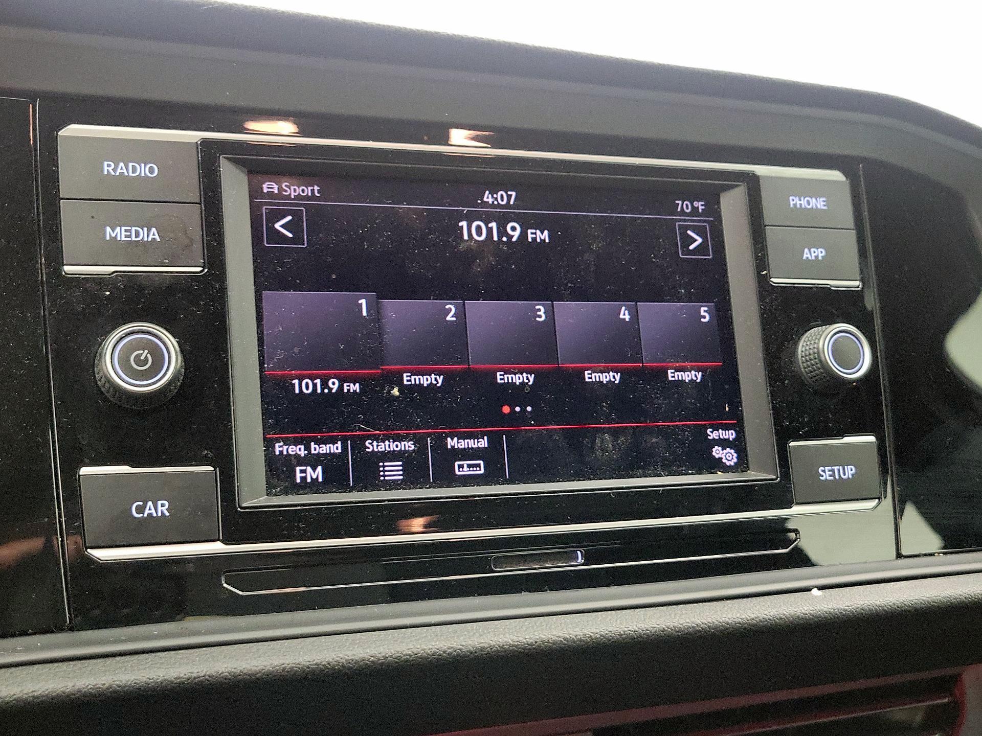 Thumbnail: 2019 Volkswagen Jetta - 15