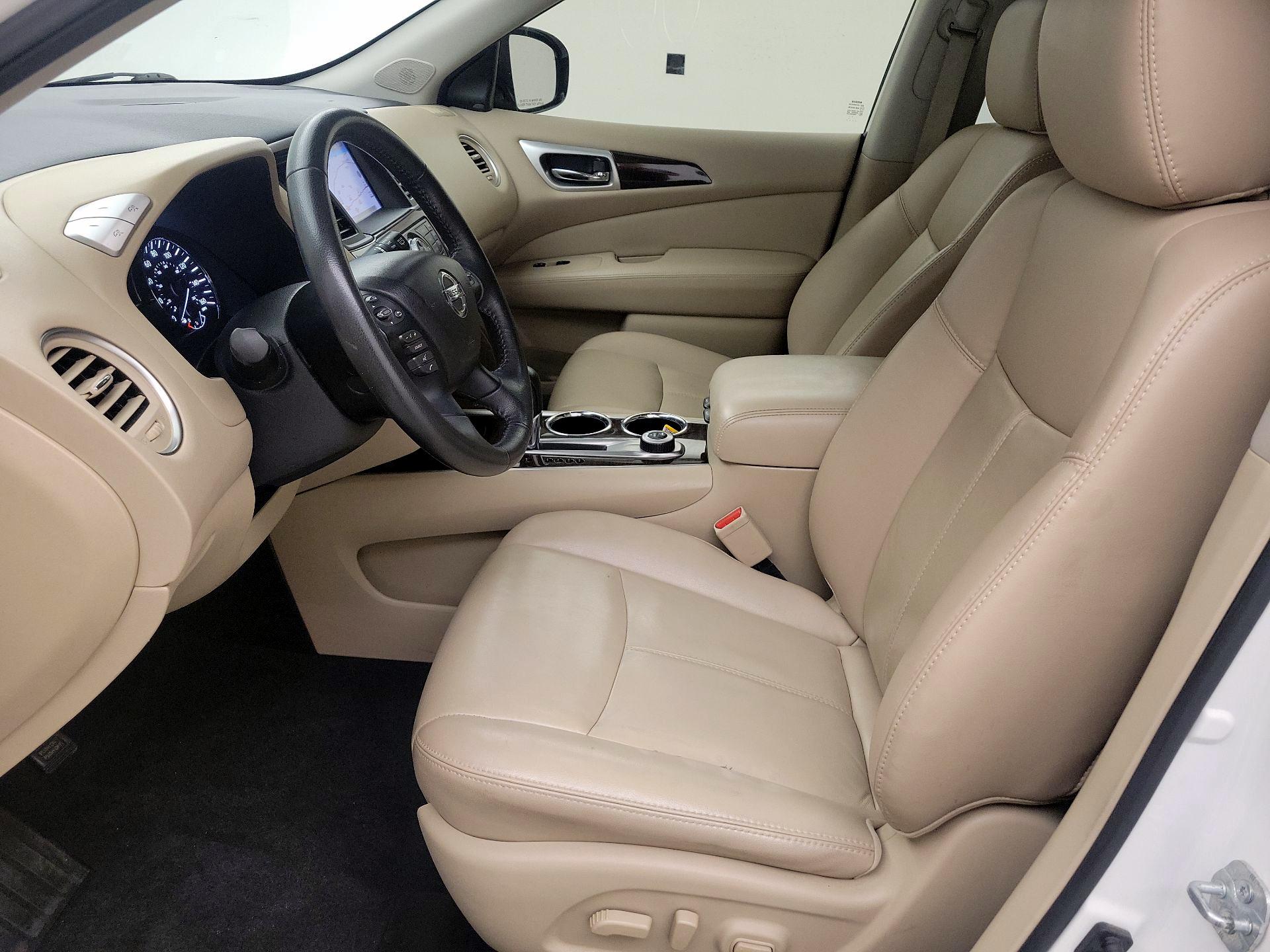 Thumbnail: 2016 Nissan Pathfinder - 11