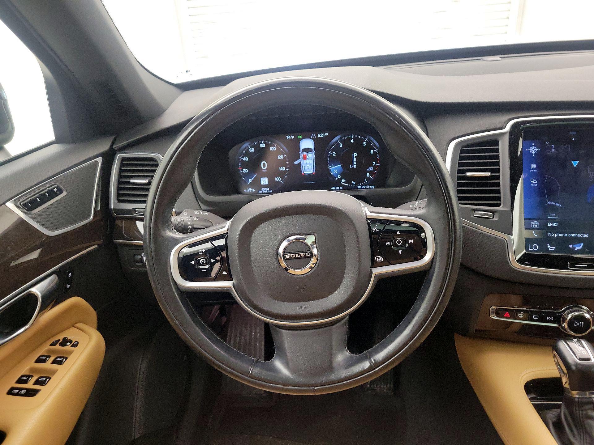 Thumbnail: 2019 Volvo XC90 - 10