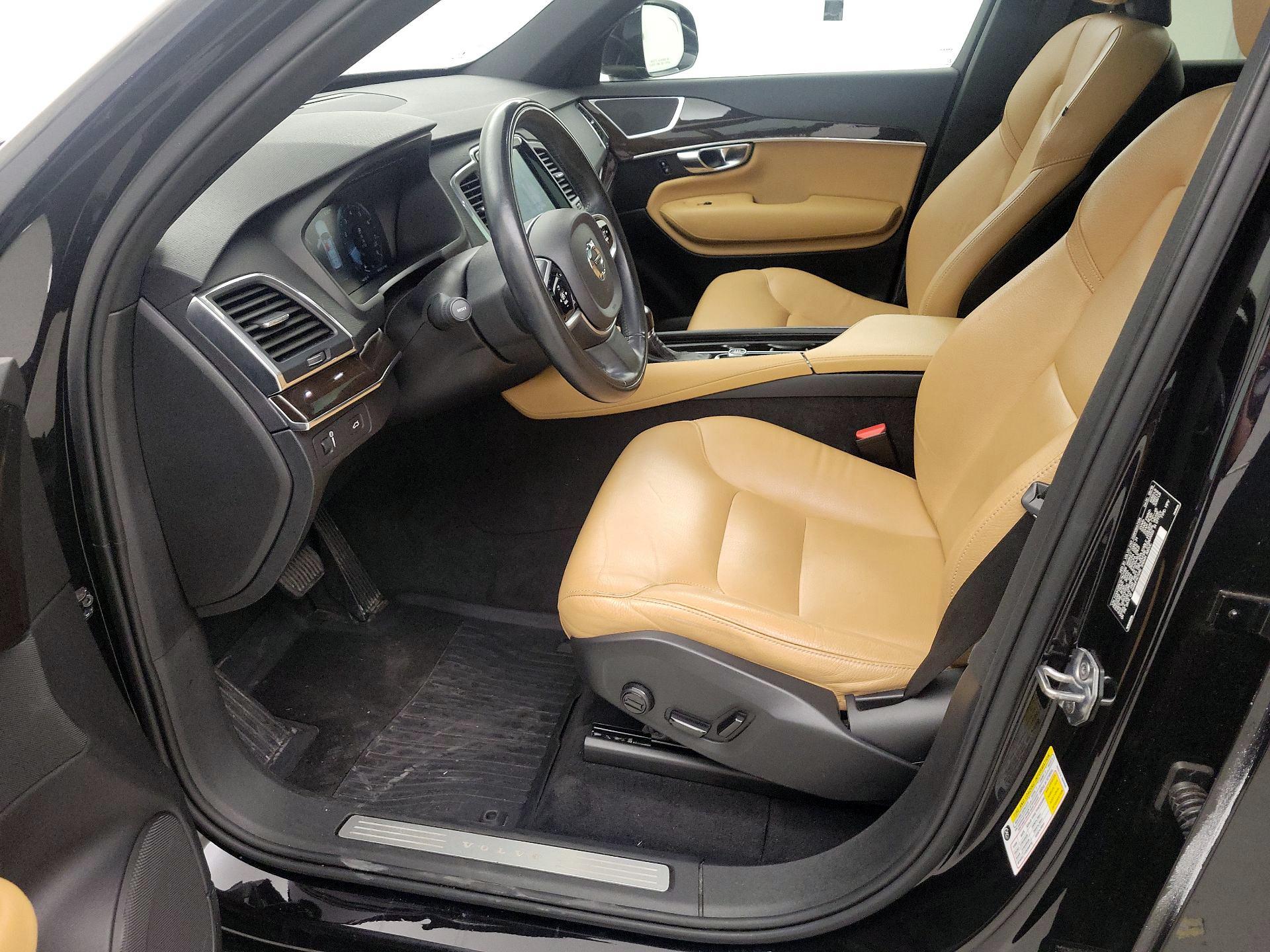 Thumbnail: 2019 Volvo XC90 - 11