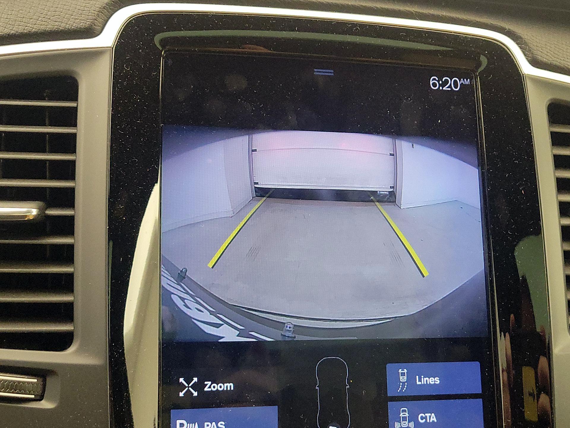 Thumbnail: 2019 Volvo XC90 - 15