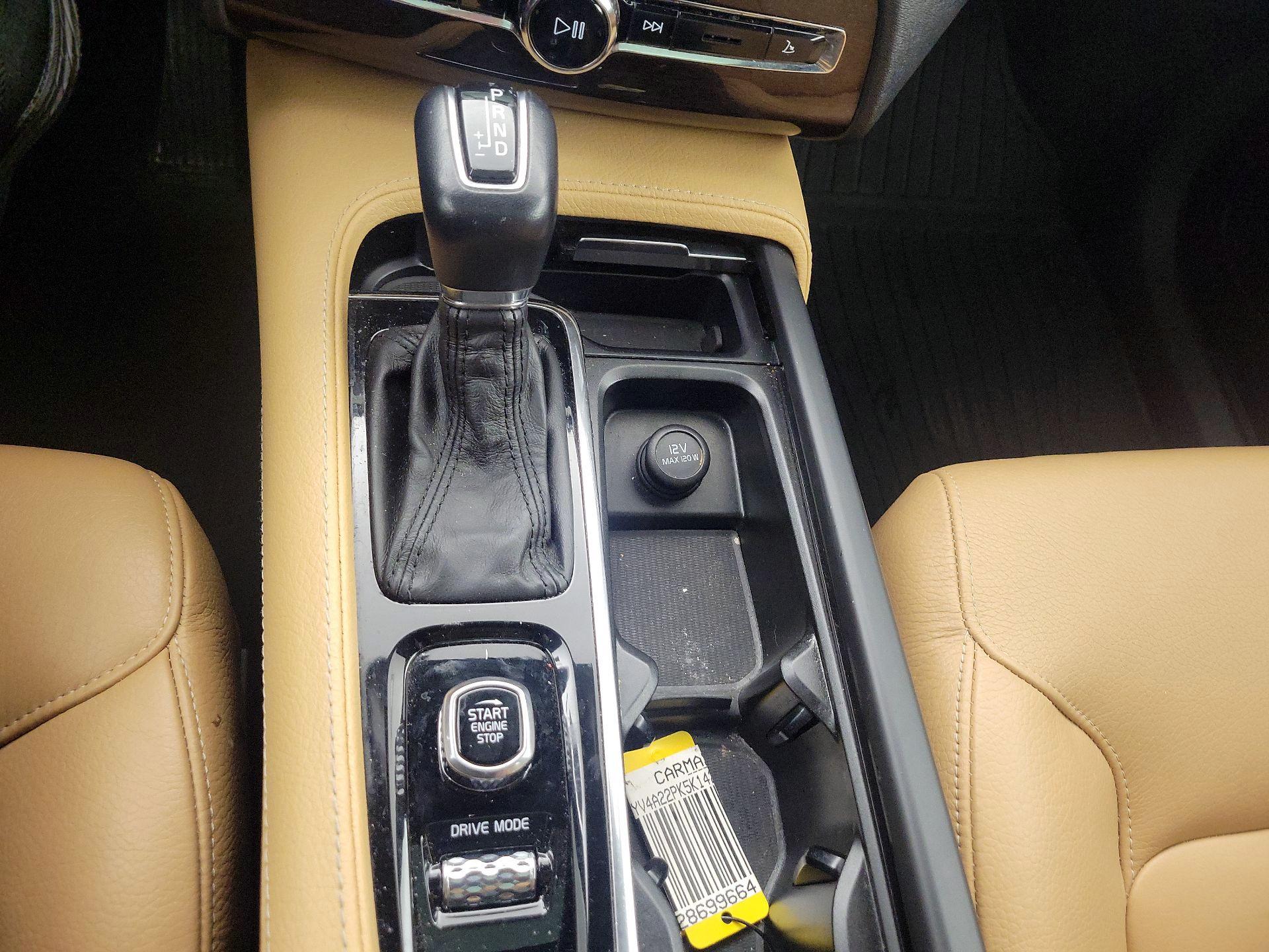 Thumbnail: 2019 Volvo XC90 - 18