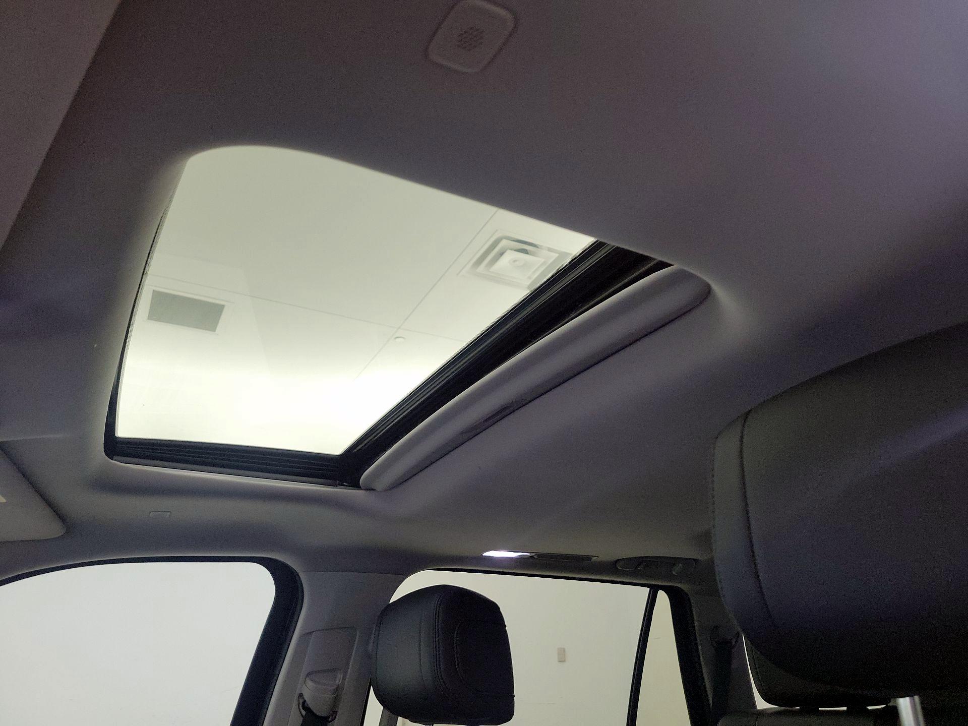 Thumbnail: 2024 Toyota Sequoia - 19