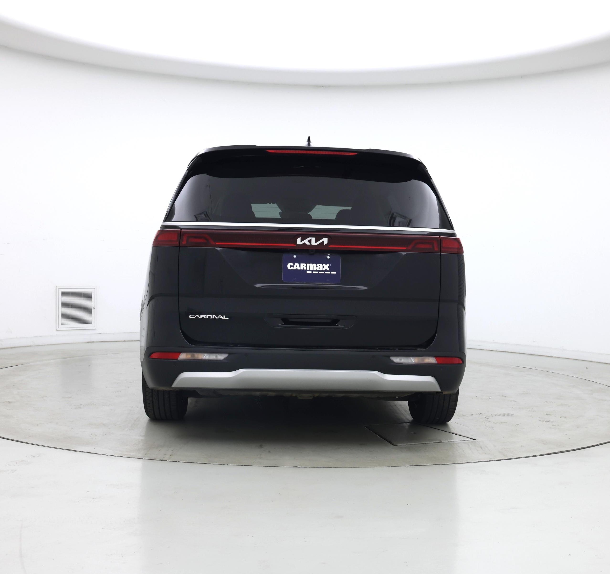 Thumbnail: 2023 Kia Carnival - 6