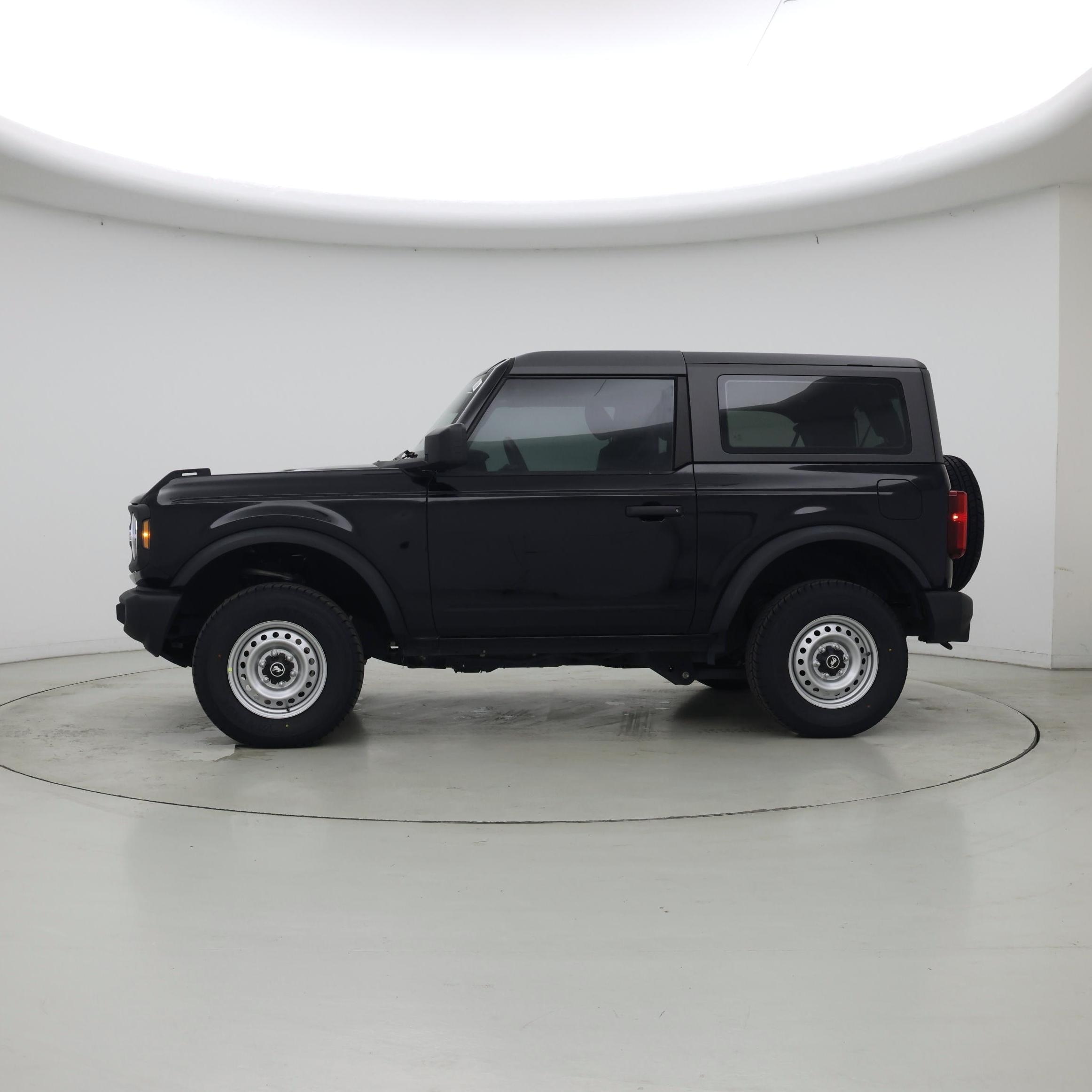 Thumbnail: 2022 Ford Bronco - 3