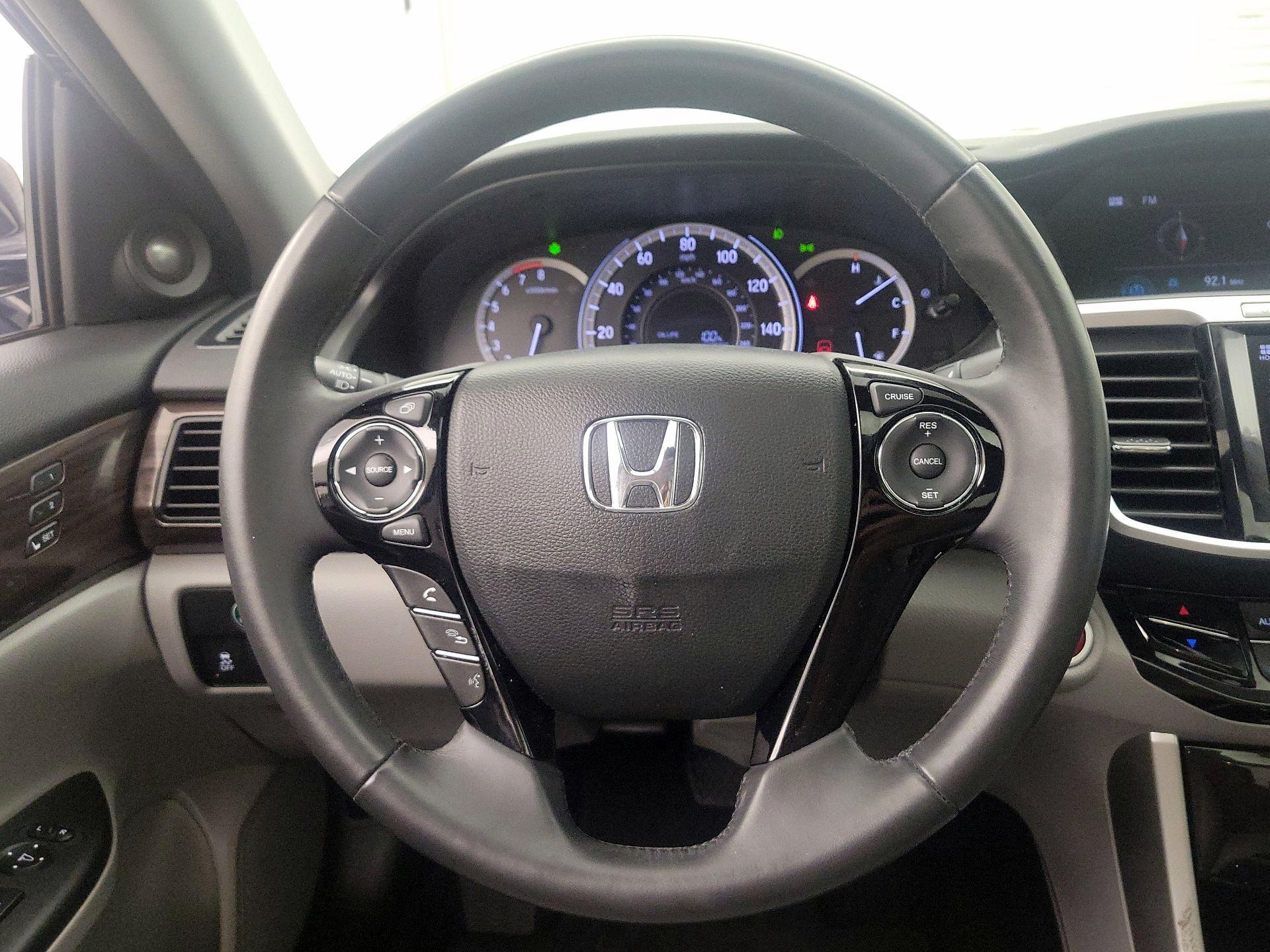 Thumbnail: 2017 Honda Accord - 10