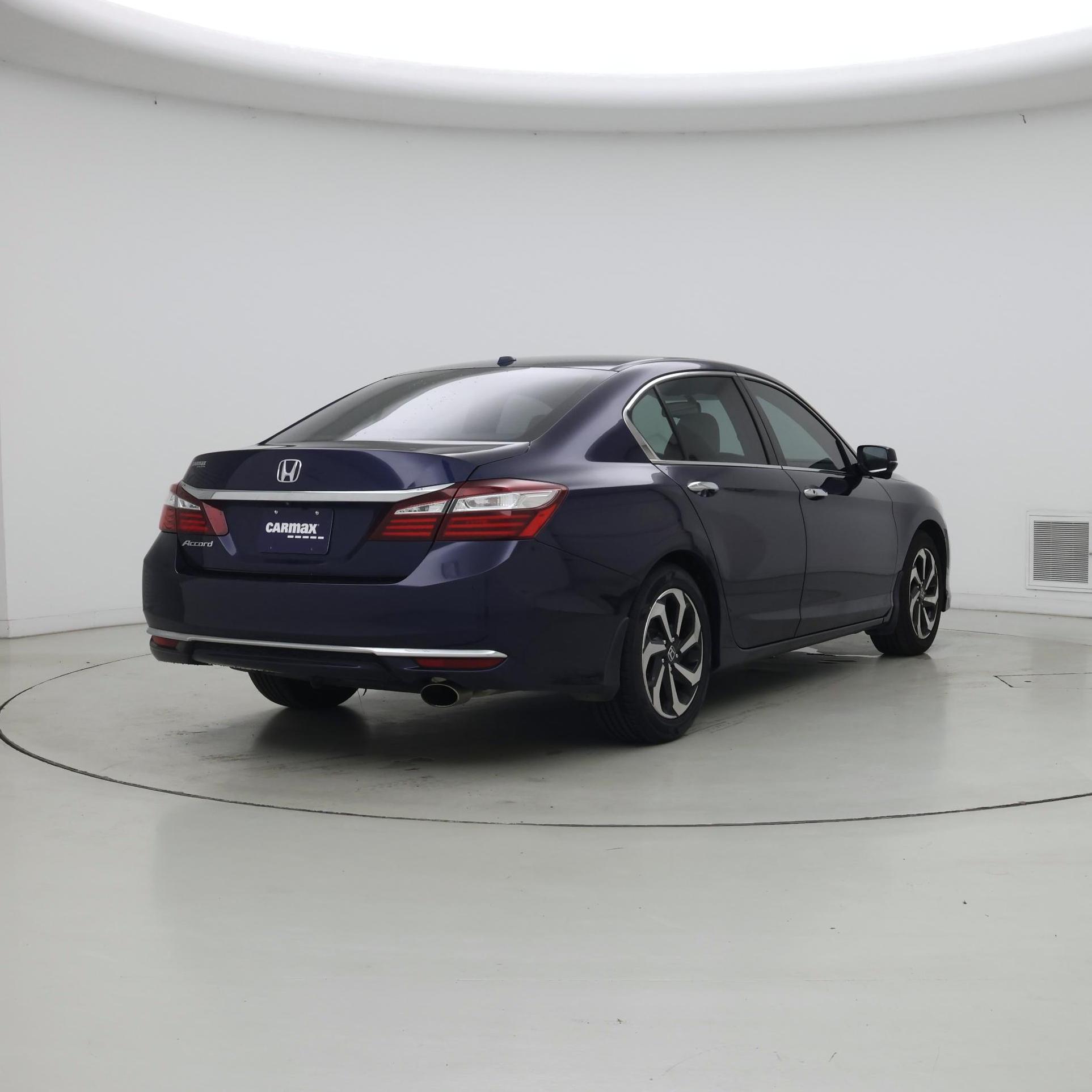 Thumbnail: 2017 Honda Accord - 8