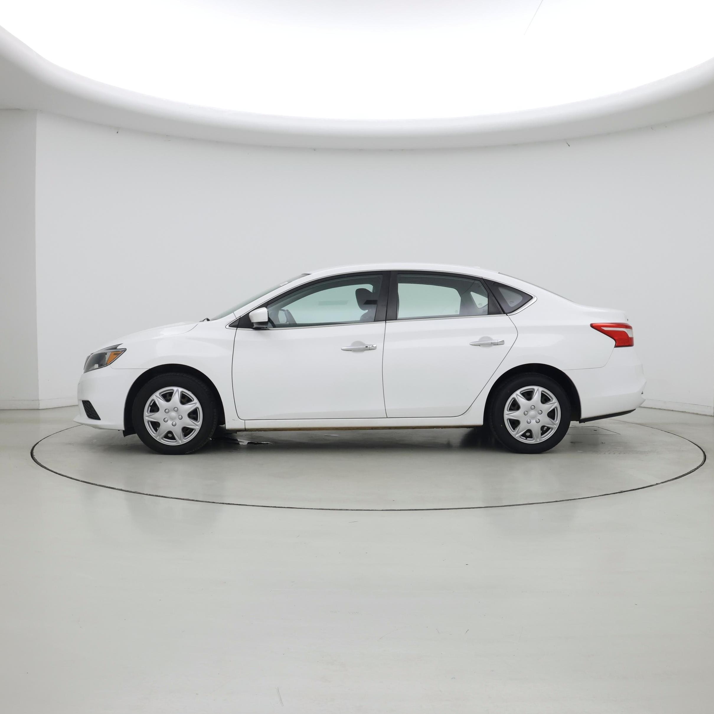 Thumbnail: 2017 Nissan Sentra - 3