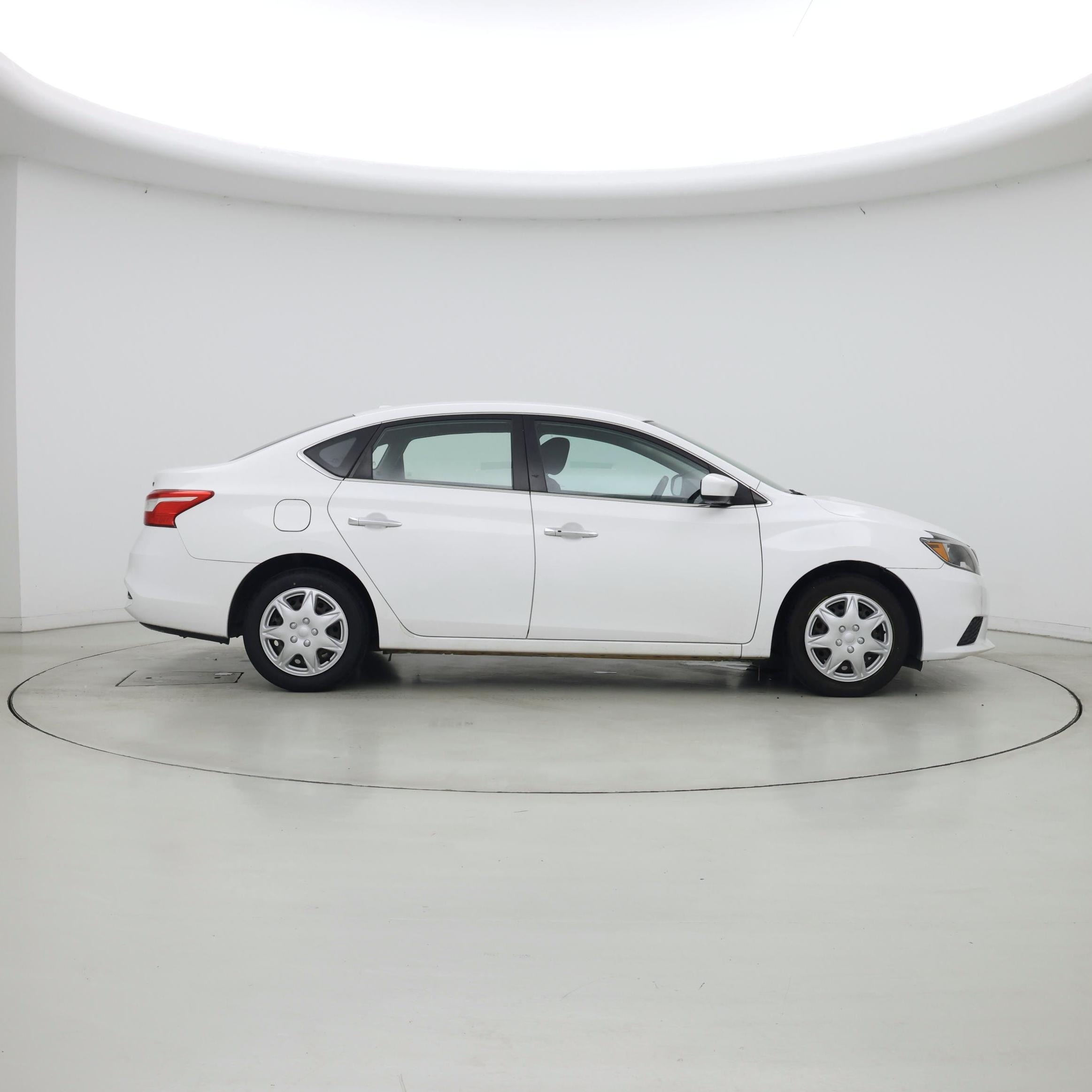 Thumbnail: 2017 Nissan Sentra - 7