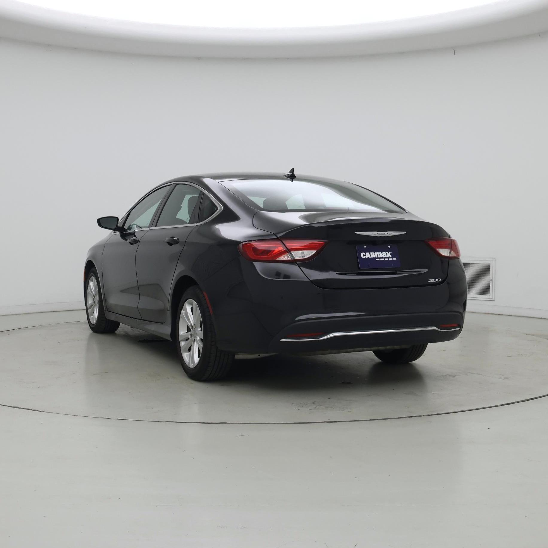 Thumbnail: 2016 Chrysler 200 - 2