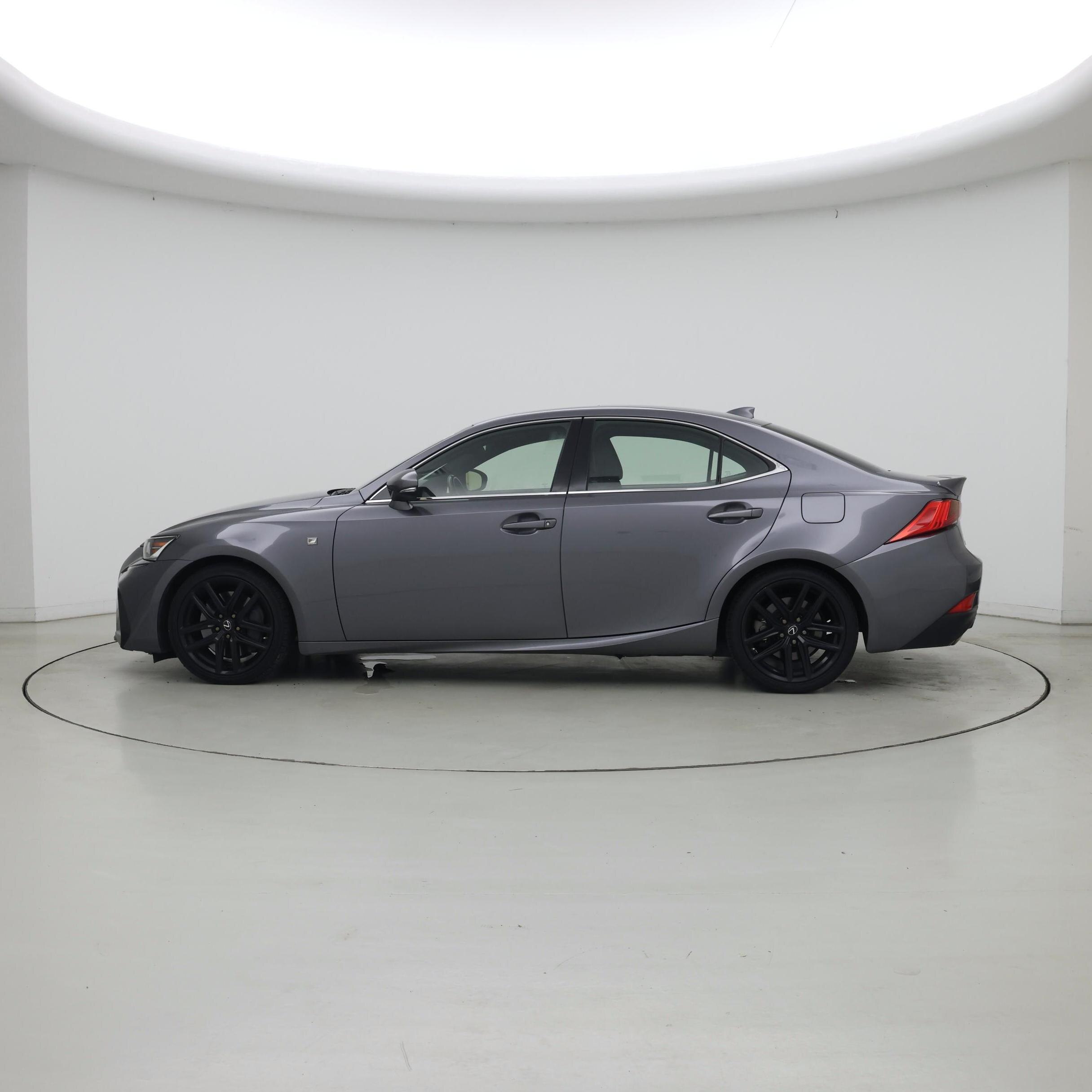 Thumbnail: 2020 Lexus IS - 3