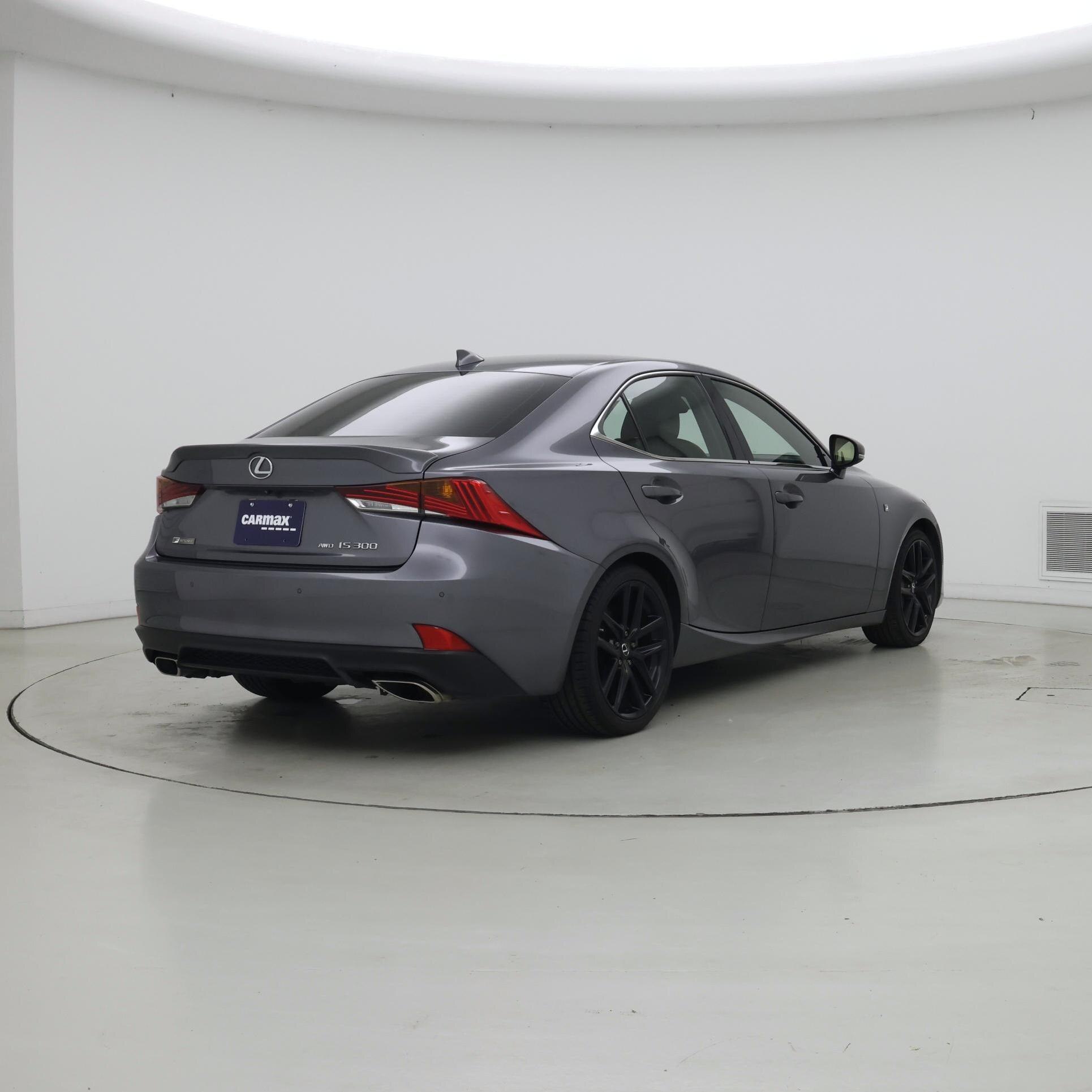 Thumbnail: 2020 Lexus IS - 8