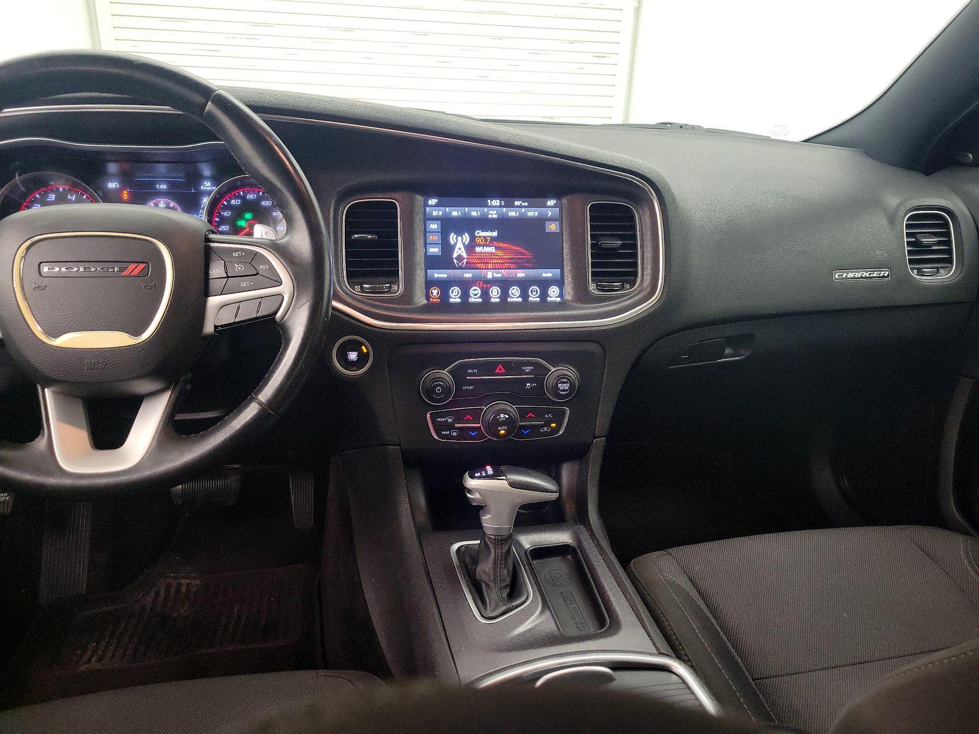 Thumbnail: 2017 Dodge Charger - 9