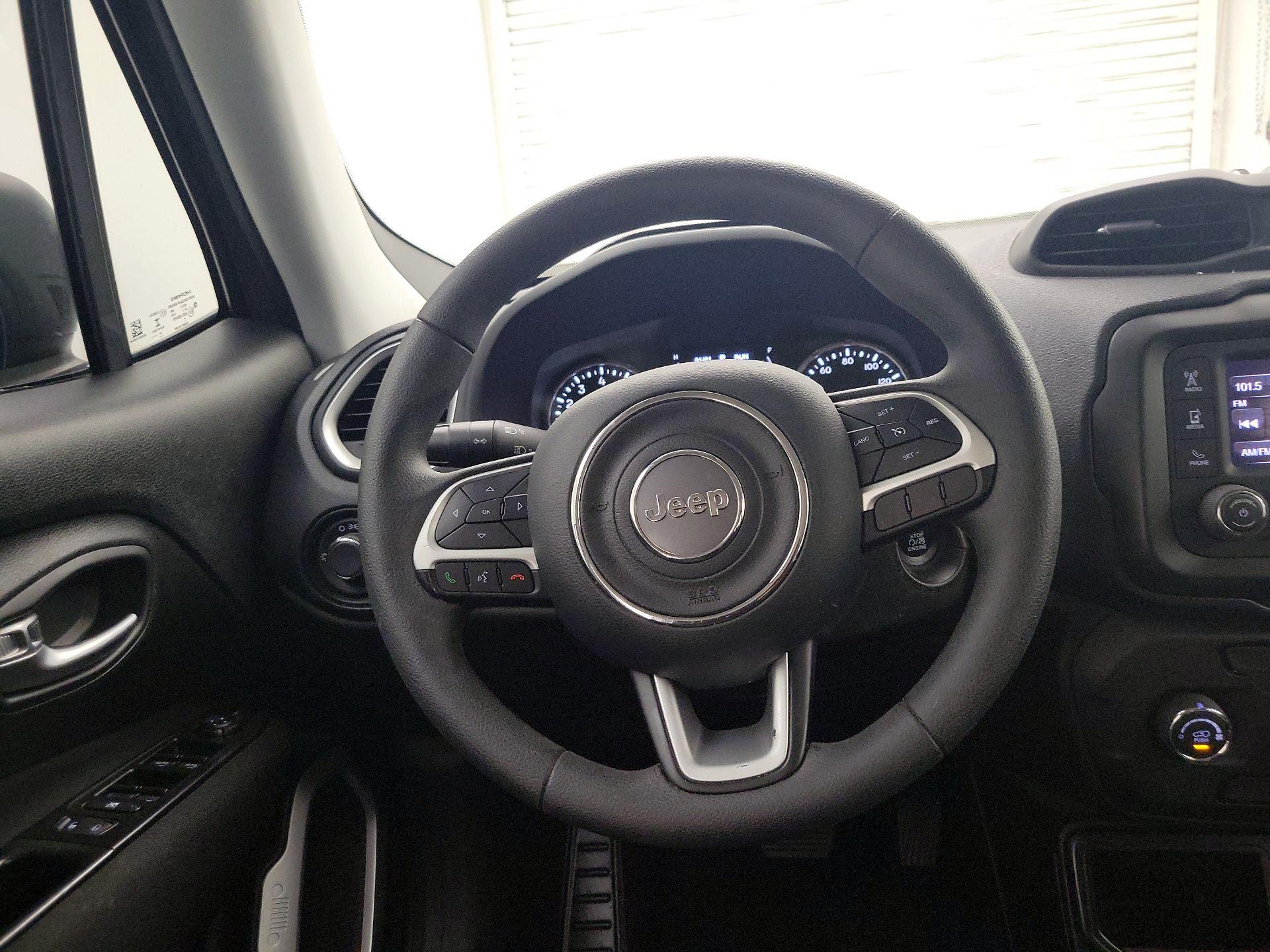 Thumbnail: 2020 Jeep Renegade - 10