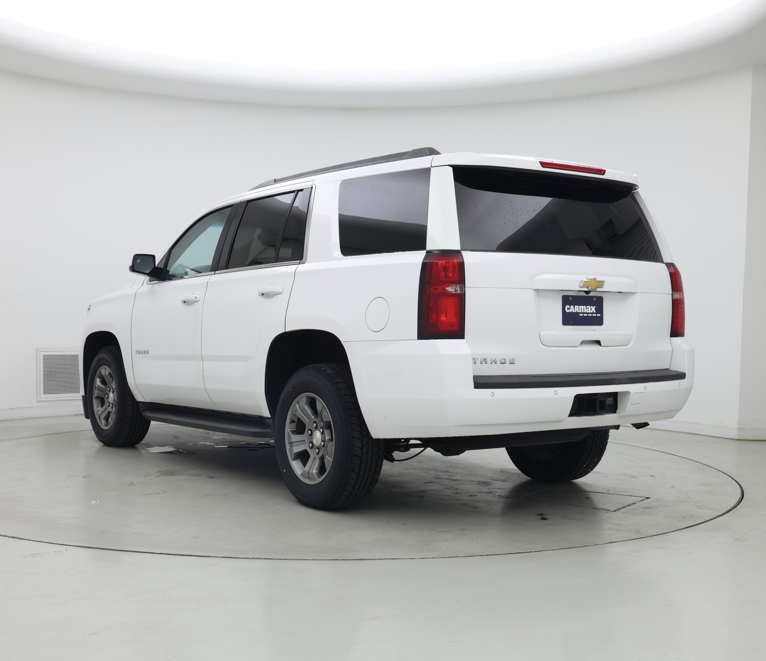 Thumbnail: 2019 Chevrolet Tahoe - 2