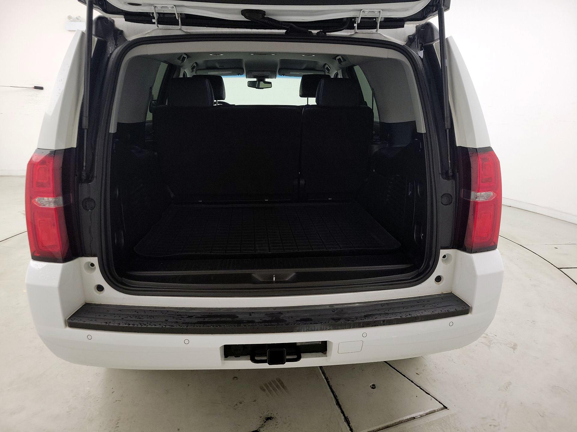 Thumbnail: 2019 Chevrolet Tahoe - 20